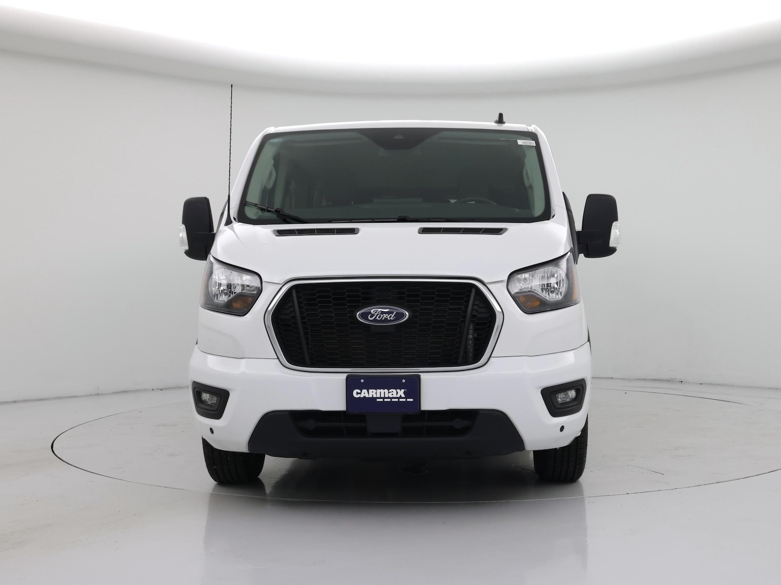 2024 Ford Transit Passenger Van XLT - Photo 6