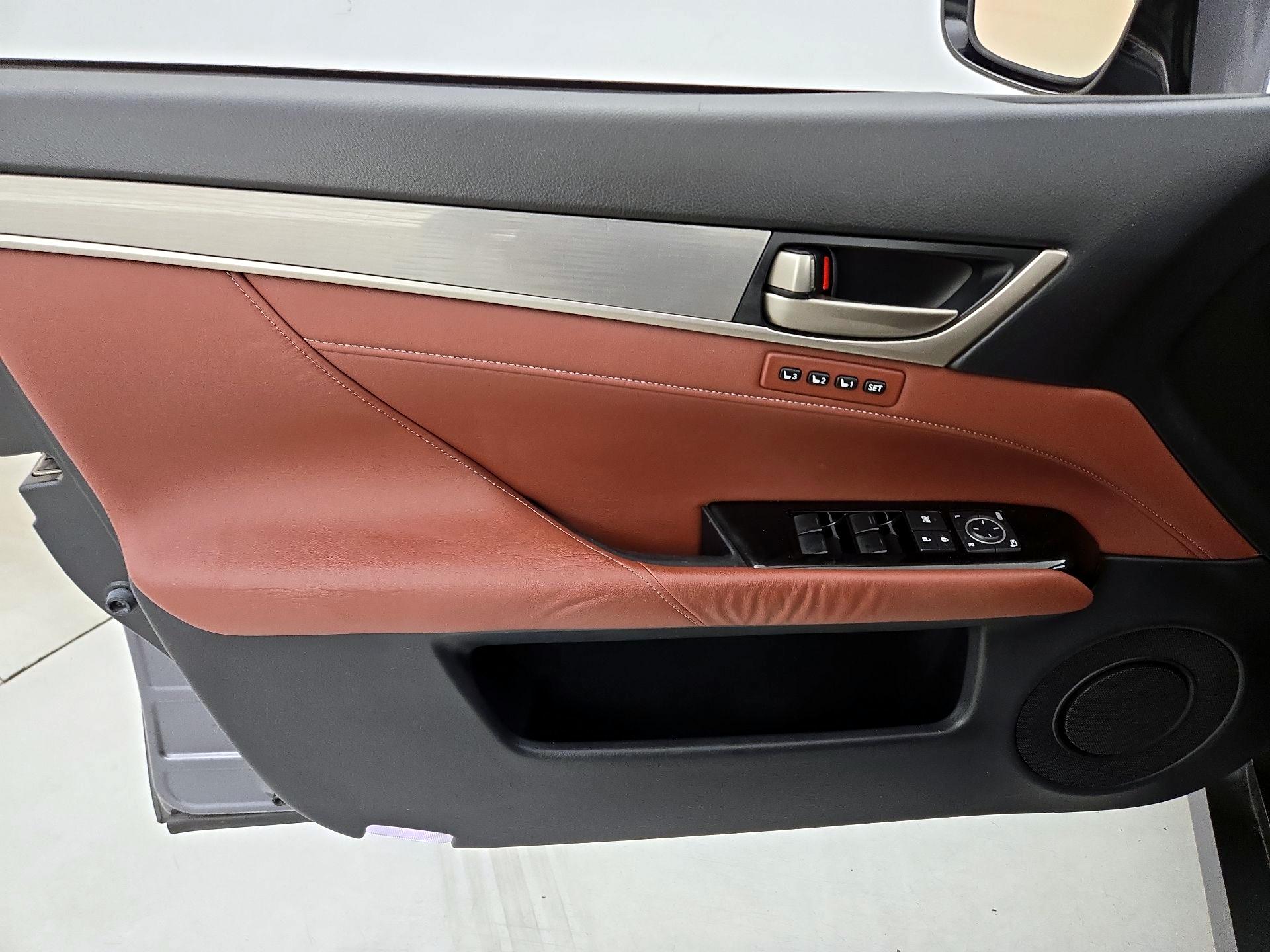 Thumbnail: 2014 Lexus GS - 12