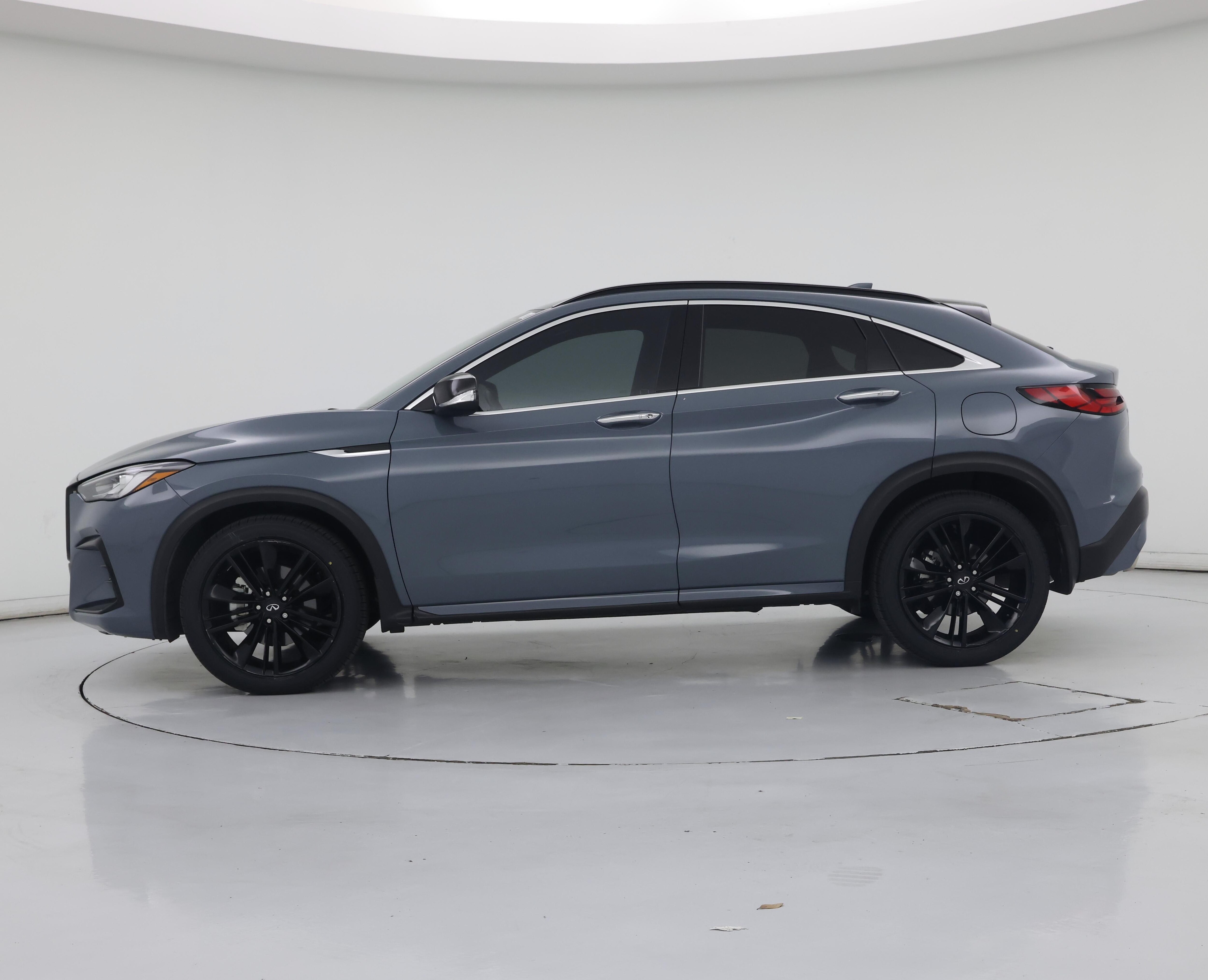 Thumbnail: 2023 INFINITI QX55 - 3