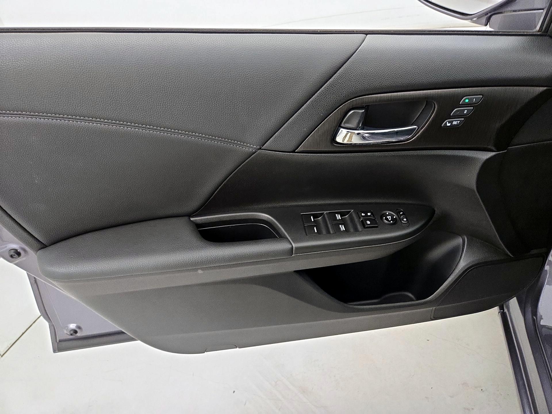 Thumbnail: 2014 Honda Accord - 12