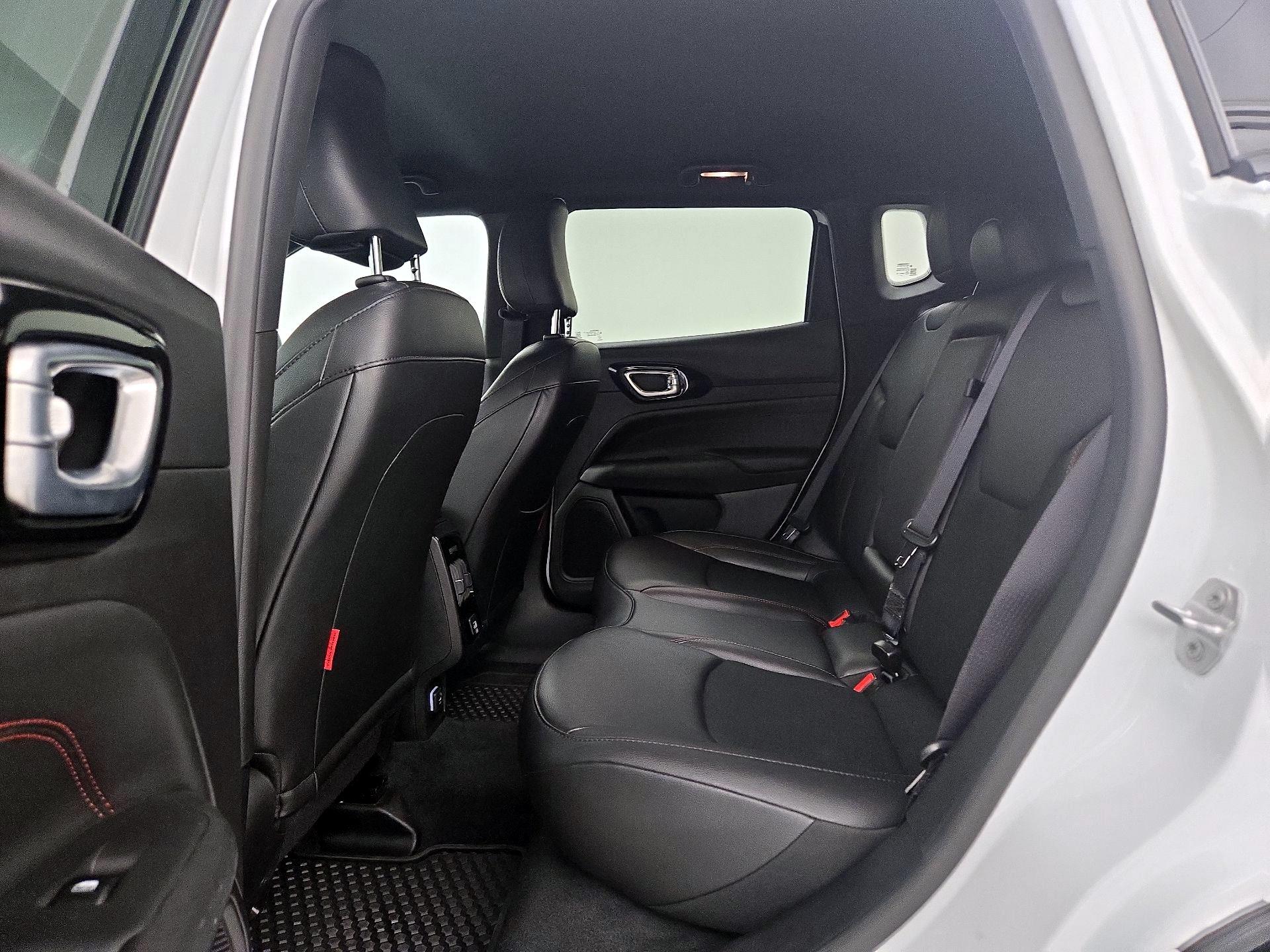 Thumbnail: 2025 Jeep Compass - 19