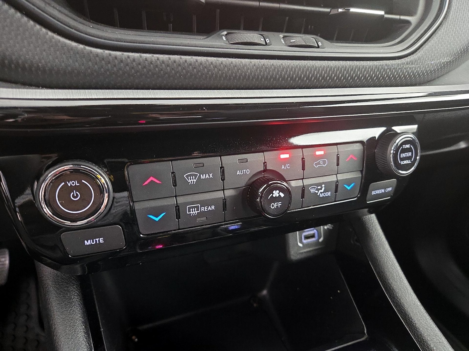 2025 Jeep Compass Trailhawk - Photo 17