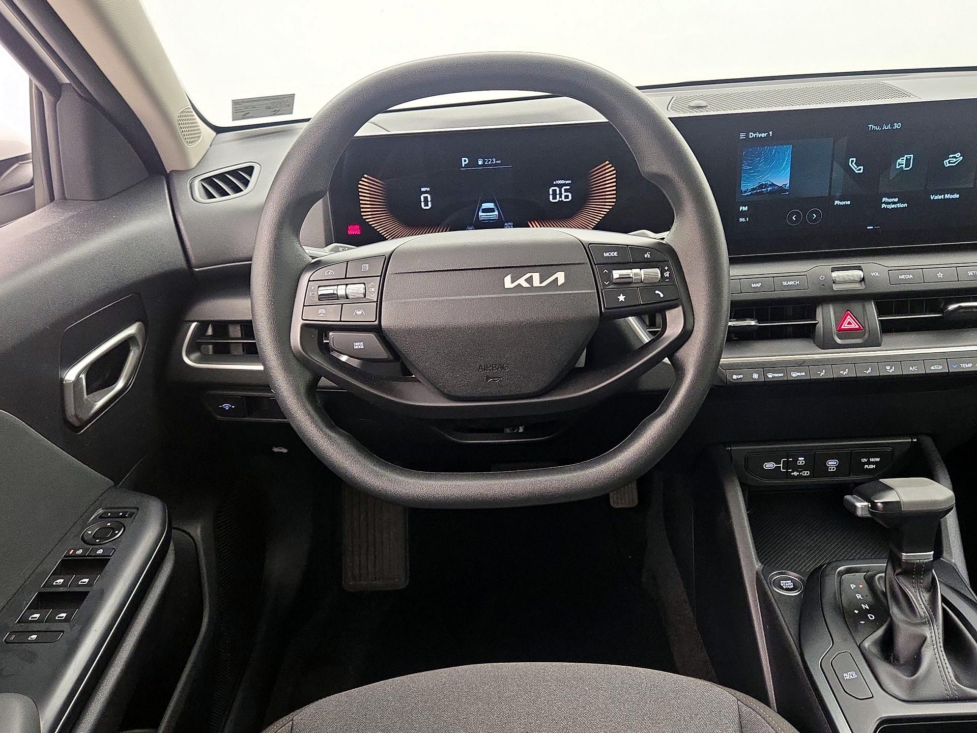 Thumbnail: 2025 Kia K4 - 10