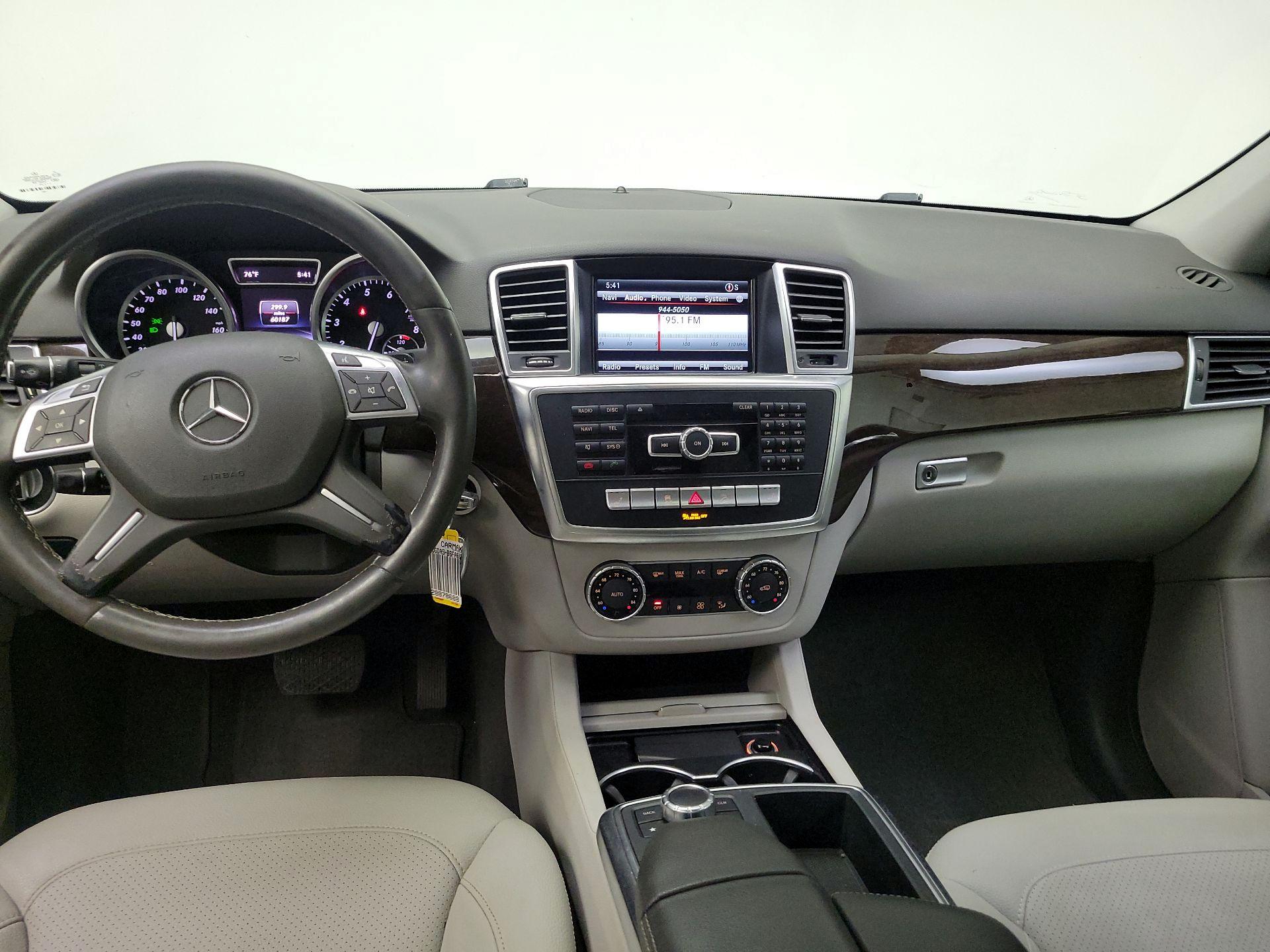 Thumbnail: 2015 Mercedes-Benz M-Class - 9