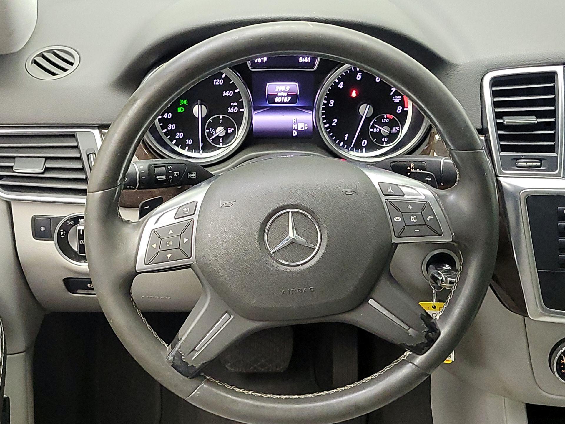 Thumbnail: 2015 Mercedes-Benz M-Class - 10