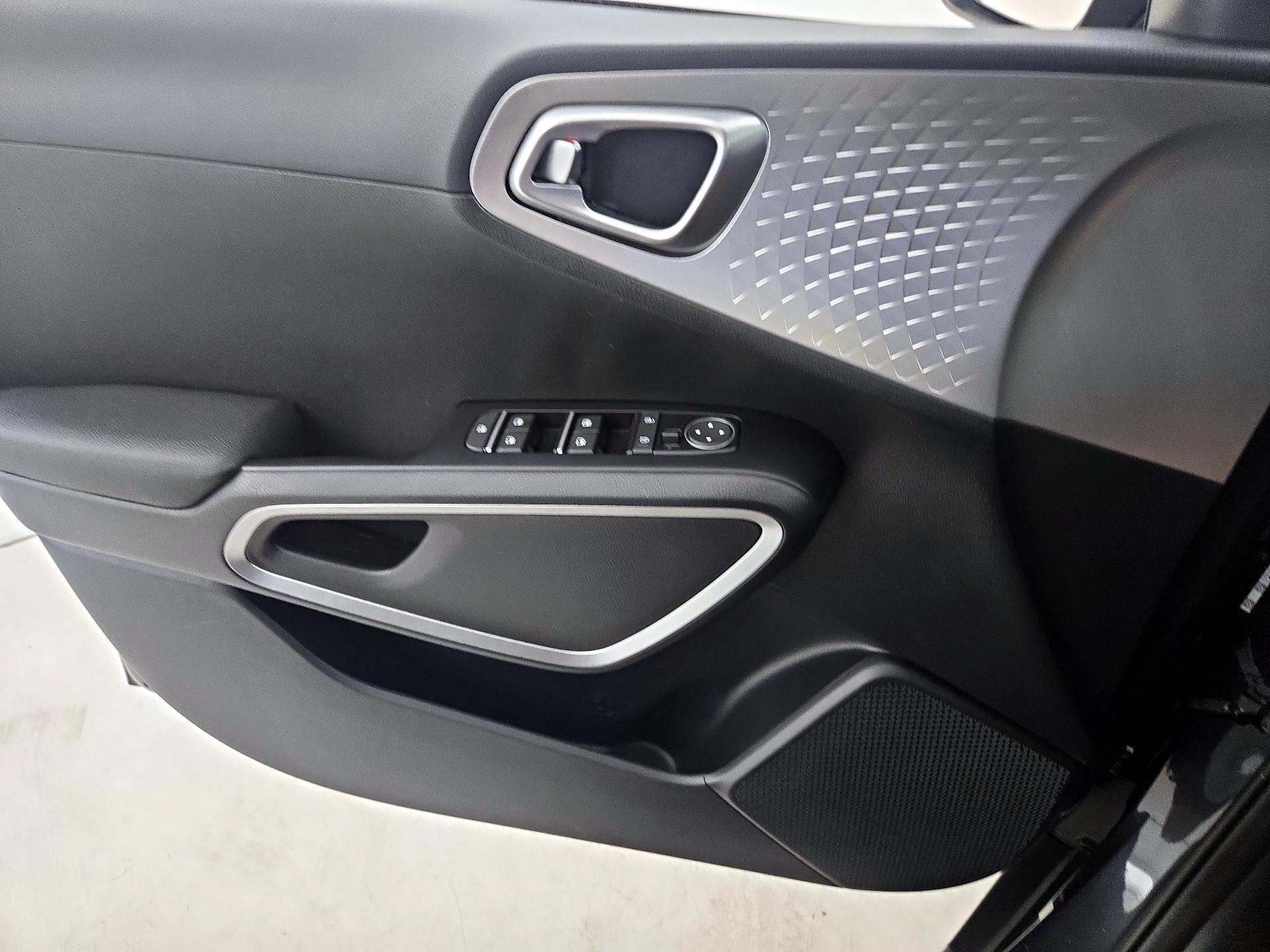 Thumbnail: 2025 Kia Soul - 12