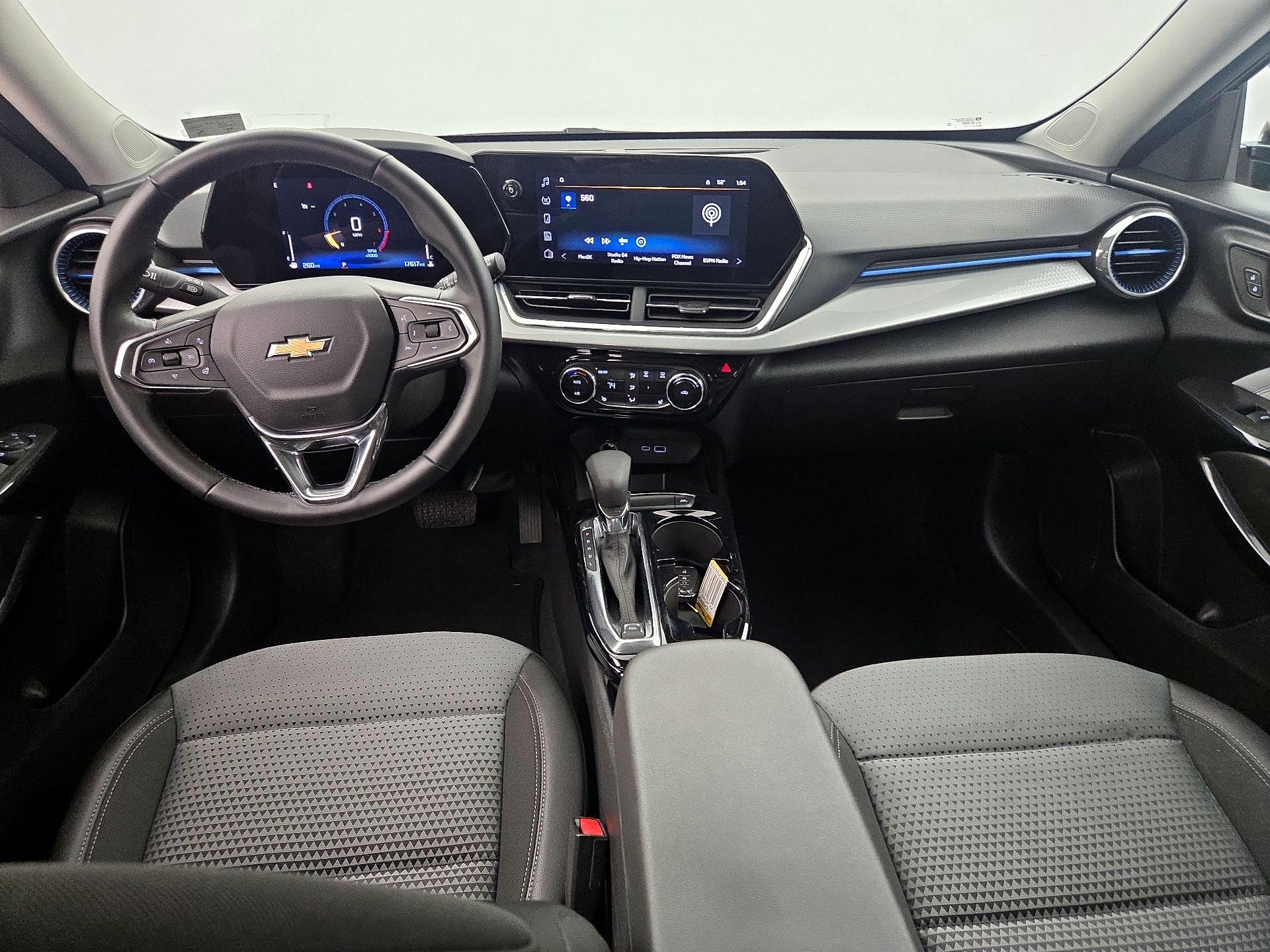 Thumbnail: 2025 Chevrolet Trax - 9