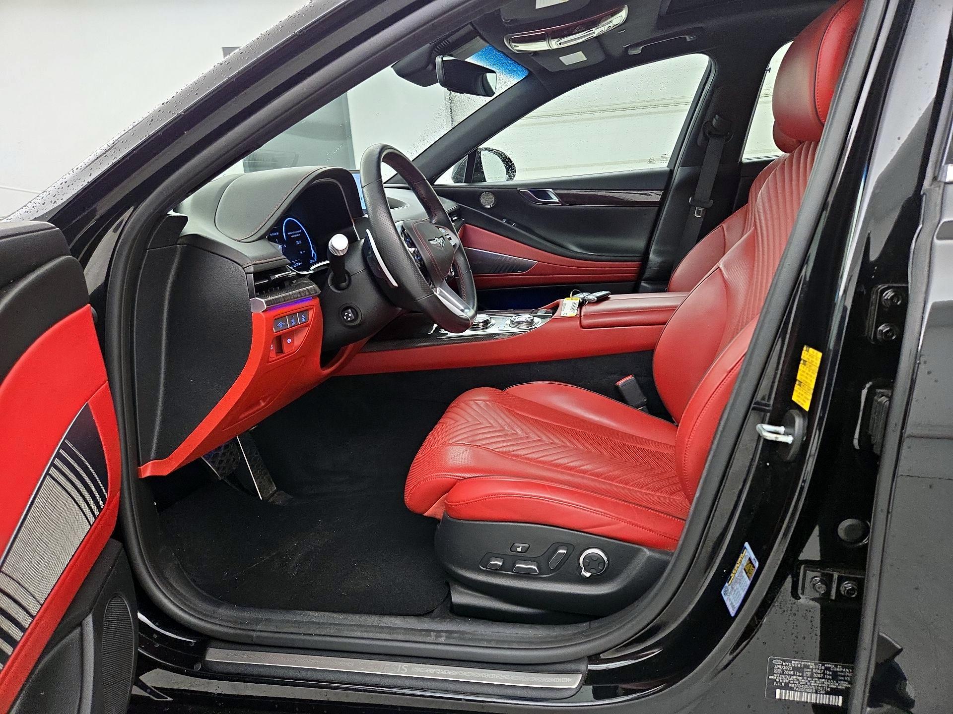 Thumbnail: 2023 Genesis G80 - 11