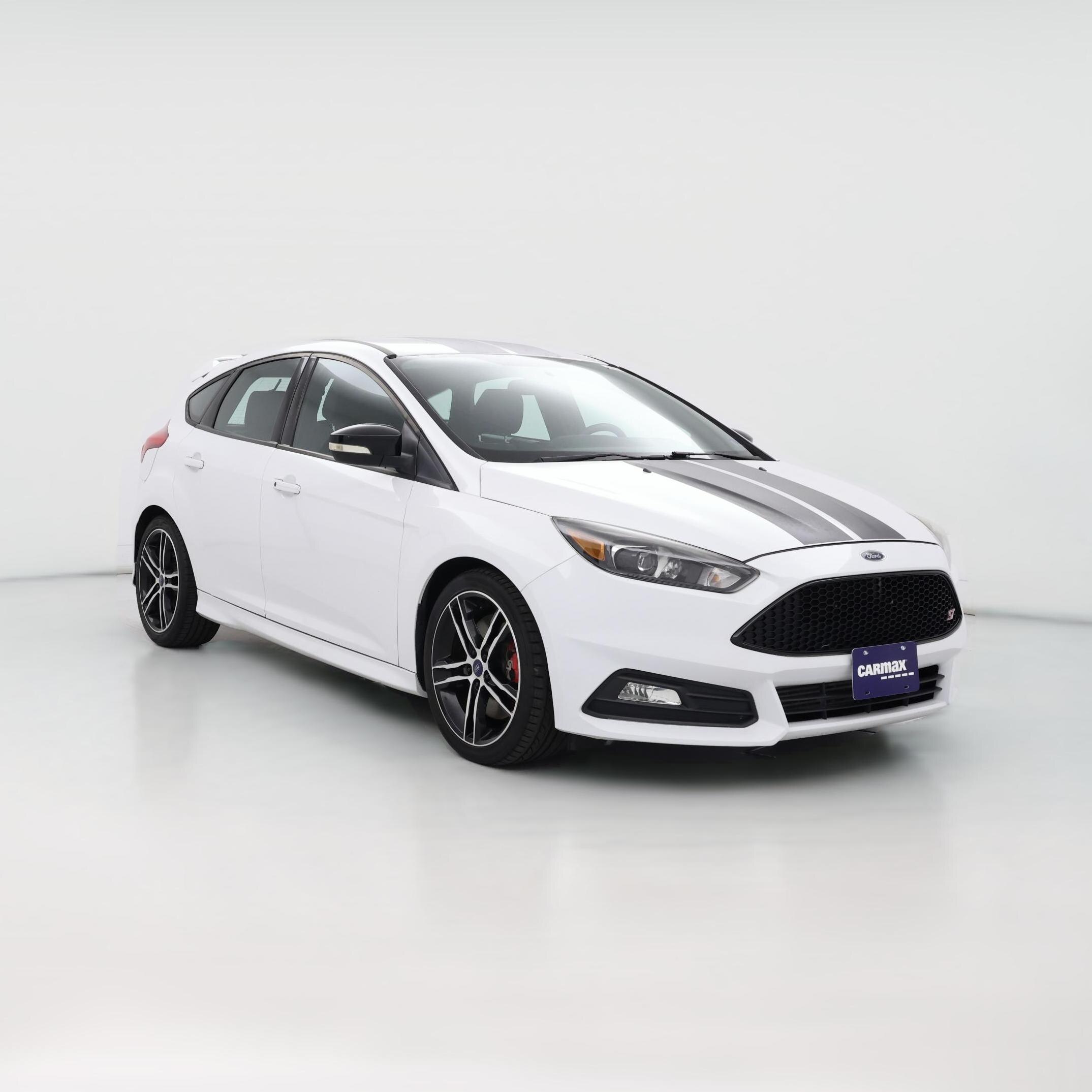 Thumbnail: 2016 Ford Focus - 1