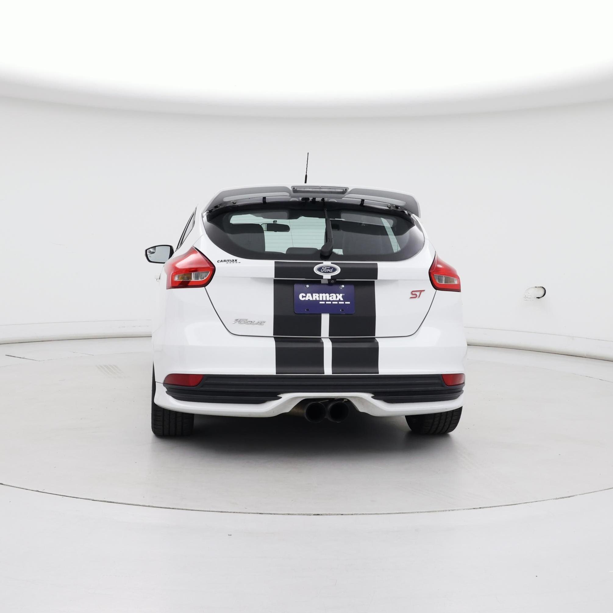Thumbnail: 2016 Ford Focus - 6