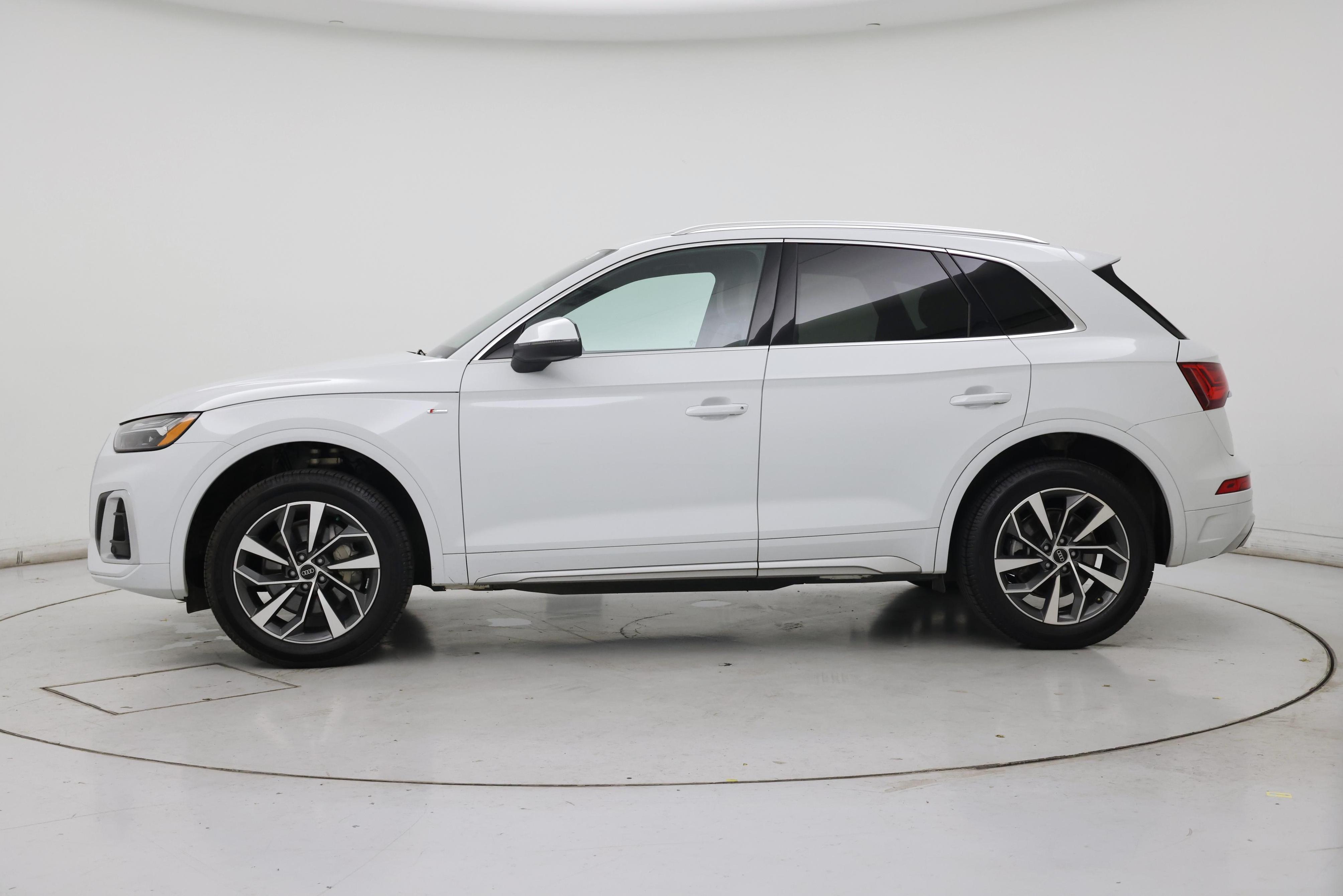 Thumbnail: 2024 Audi Q5 - 3