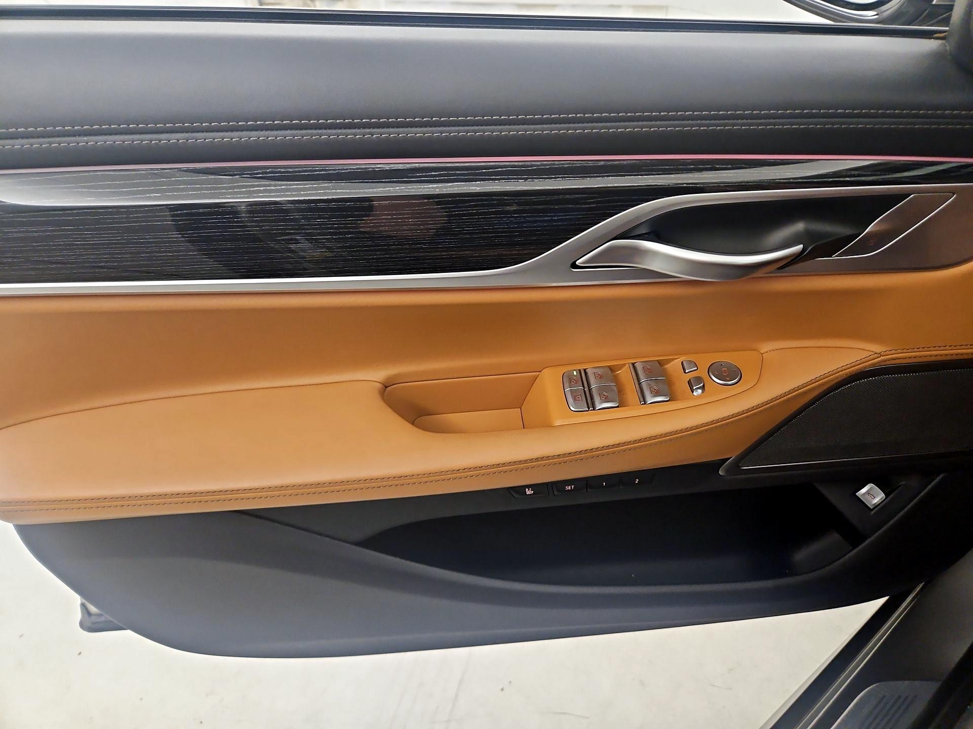 Thumbnail: 2022 BMW 7 Series - 12