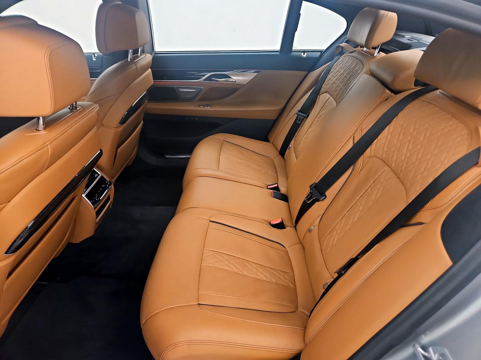 Thumbnail: 2022 BMW 7 Series - 19