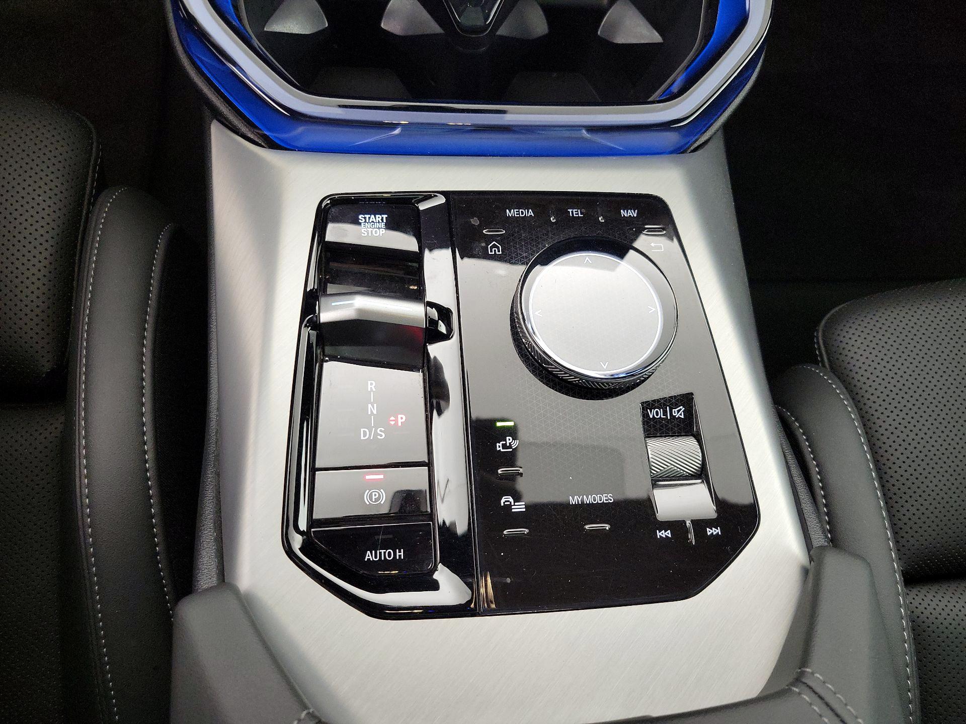 Thumbnail: 2025 BMW X3 - 16