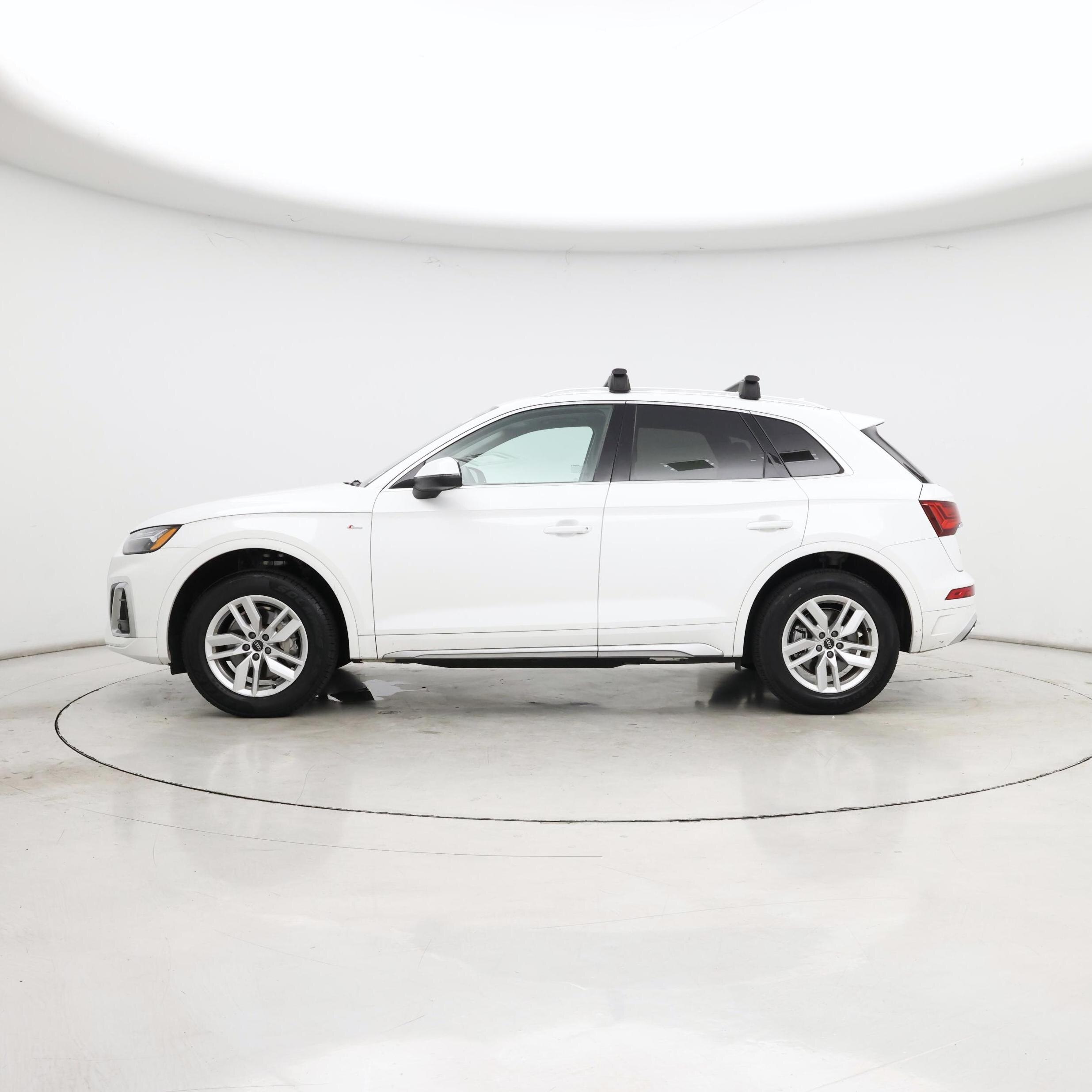 Thumbnail: 2023 Audi Q5 - 3