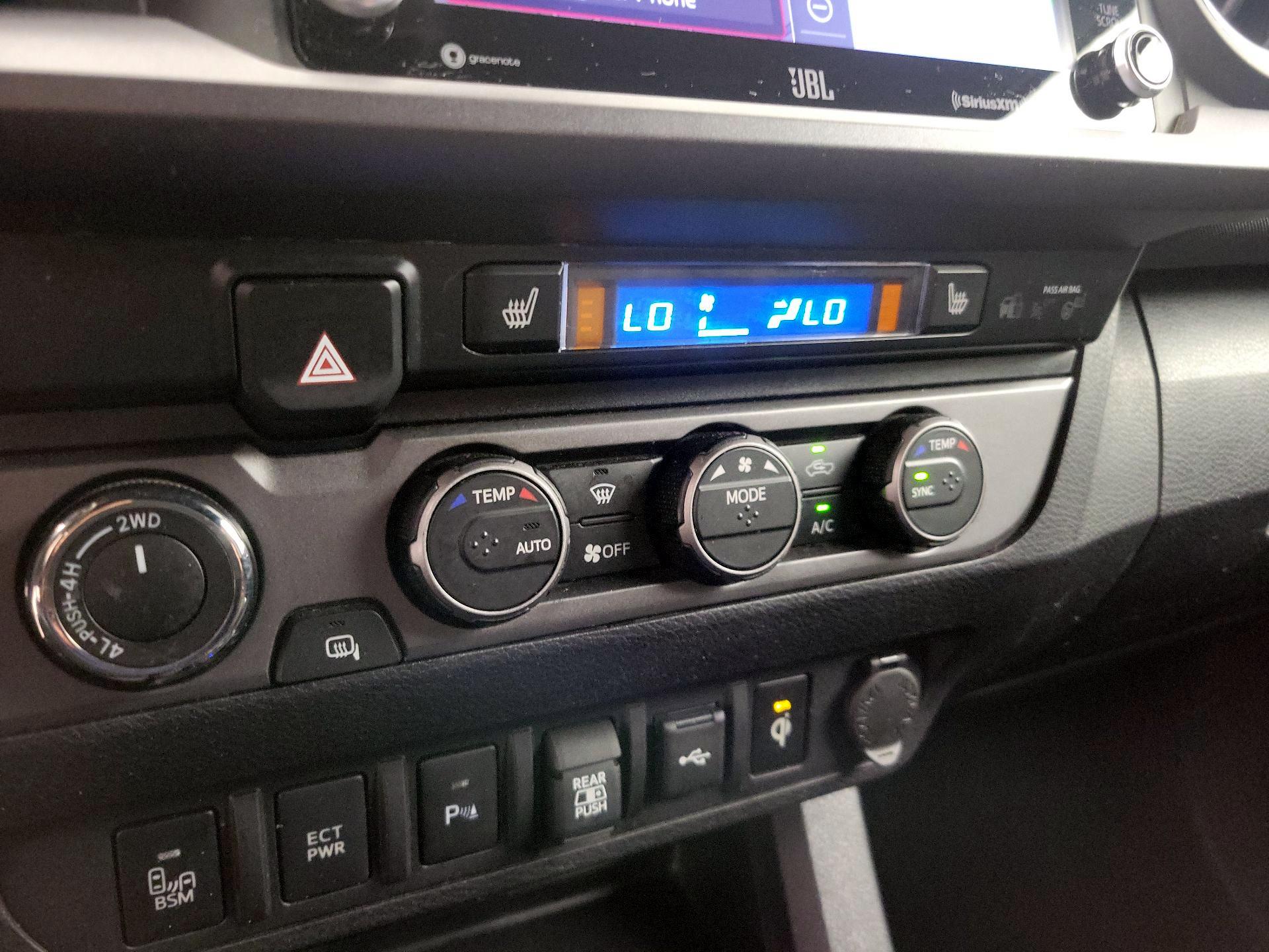 Thumbnail: 2022 Toyota Tacoma - 16