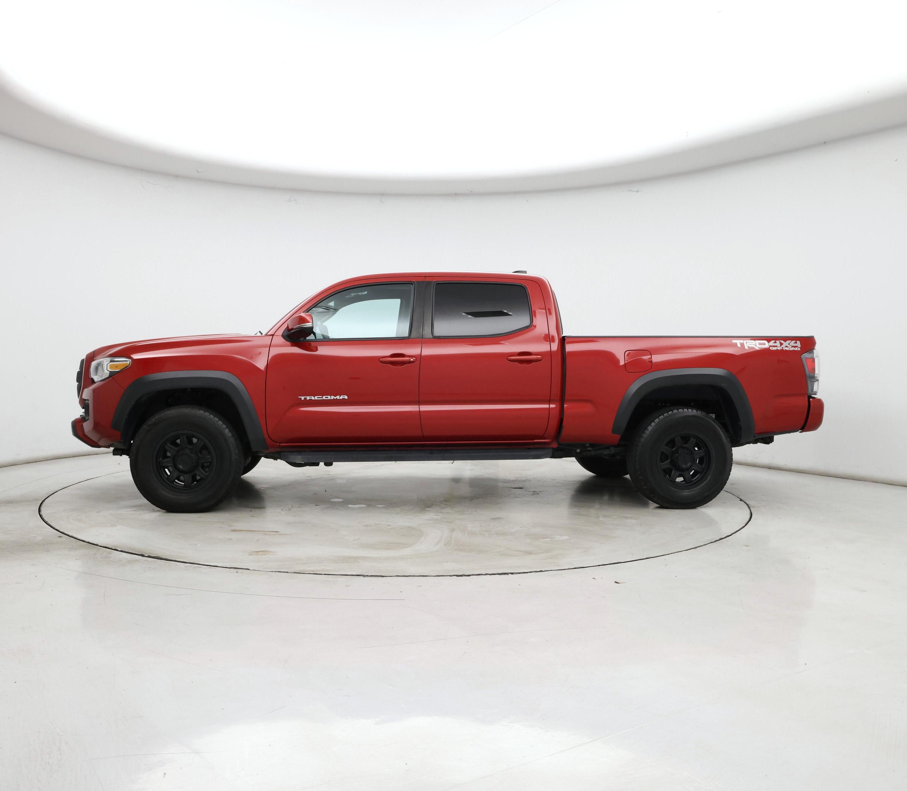 Thumbnail: 2022 Toyota Tacoma - 3