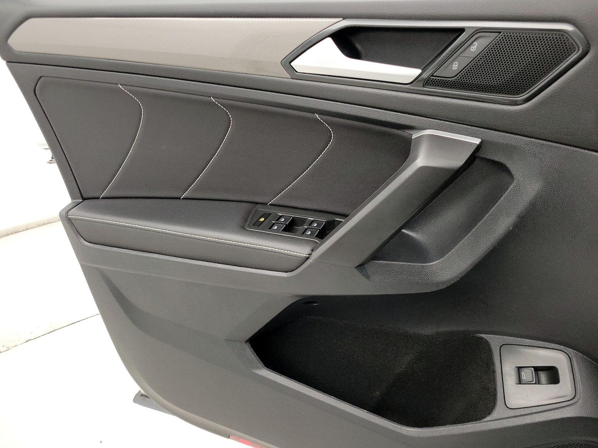 Thumbnail: 2024 Volkswagen Tiguan - 12