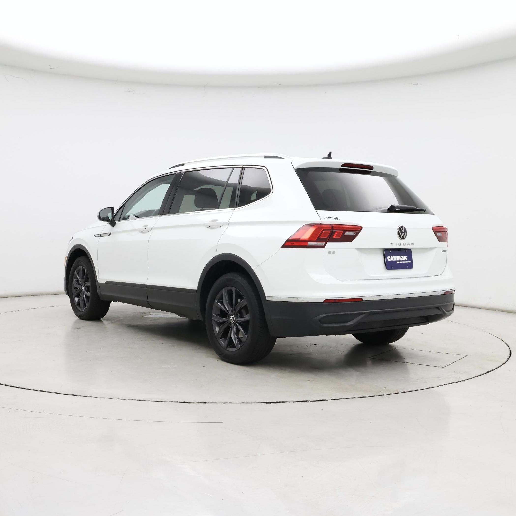 Thumbnail: 2024 Volkswagen Tiguan - 2