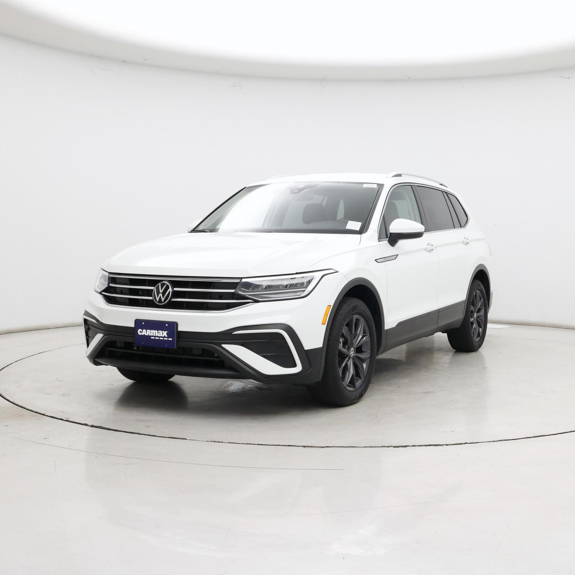 Thumbnail: 2024 Volkswagen Tiguan - 4