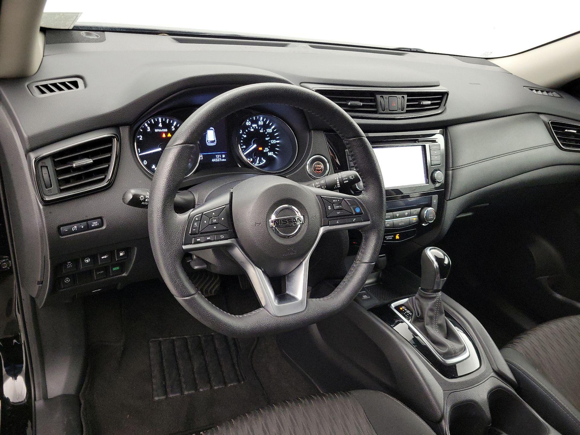 Thumbnail: 2020 Nissan Rogue - 9