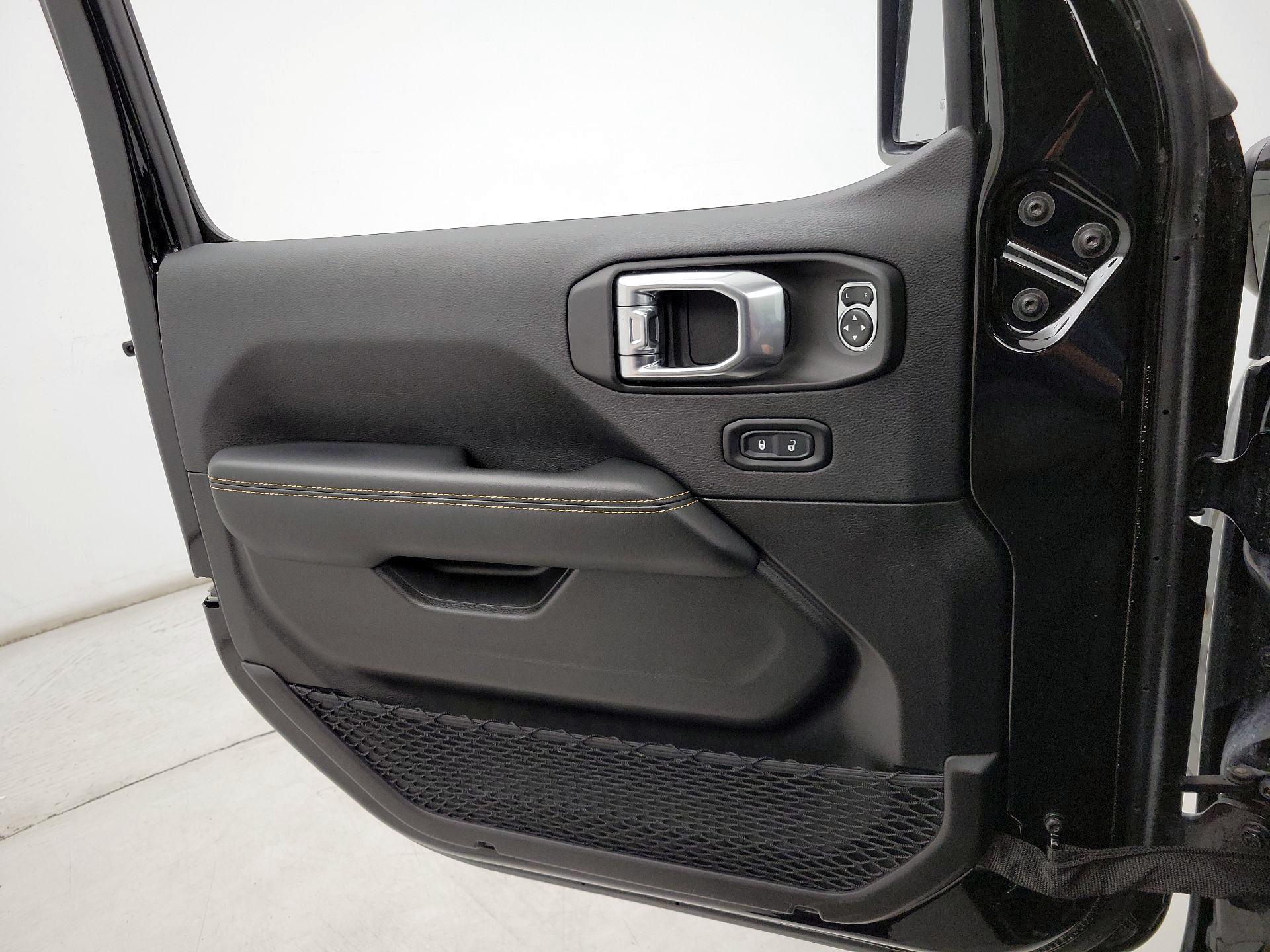 Thumbnail: 2025 Jeep Wrangler - 12