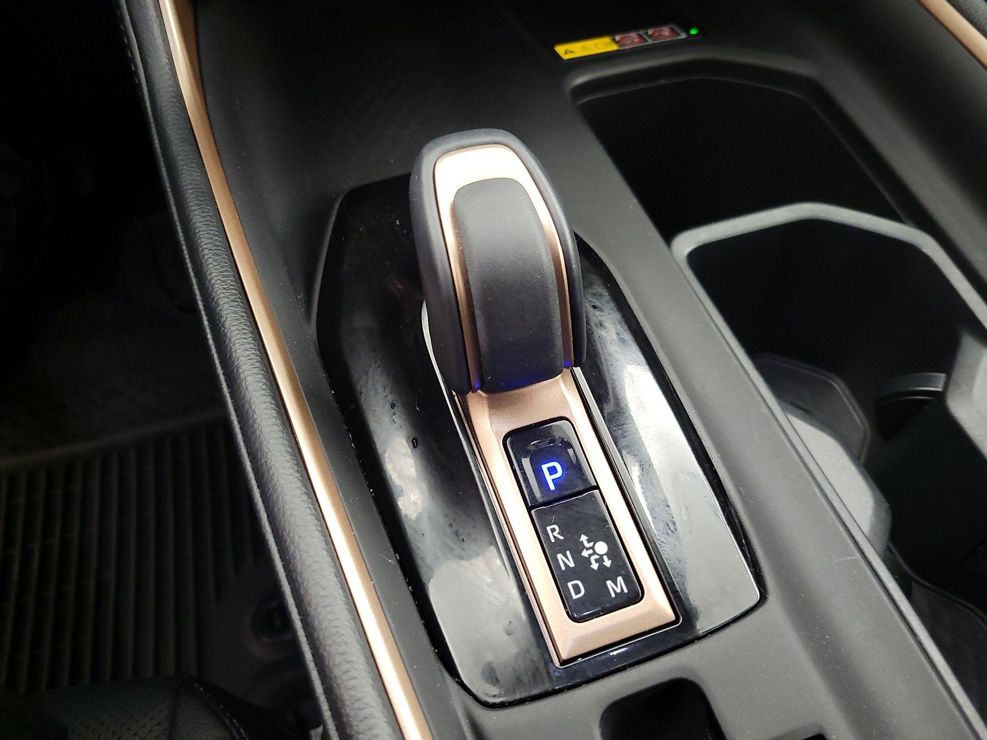 Thumbnail: 2024 Toyota Highlander - 17