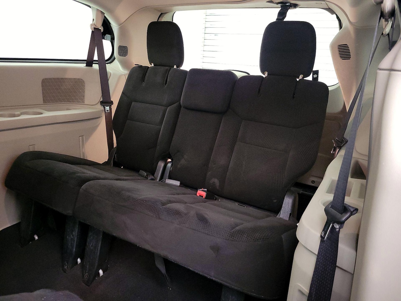2016 Dodge Grand Caravan SXT - Photo 20