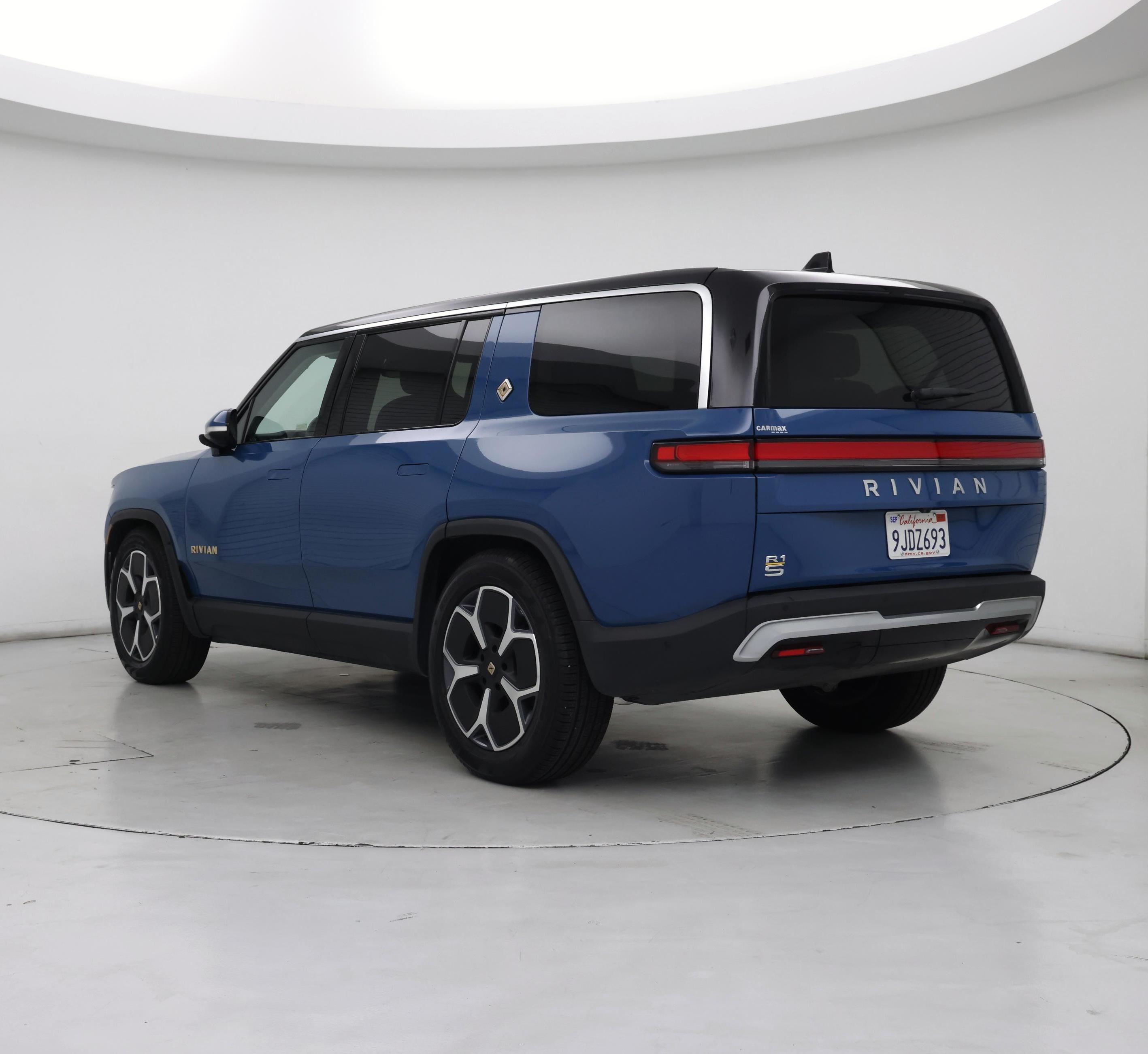 Thumbnail: 2023 Rivian R1S - 2