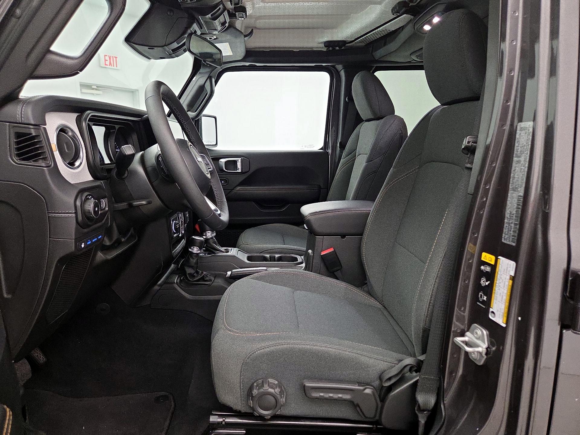 Thumbnail: 2025 Jeep Wrangler - 11