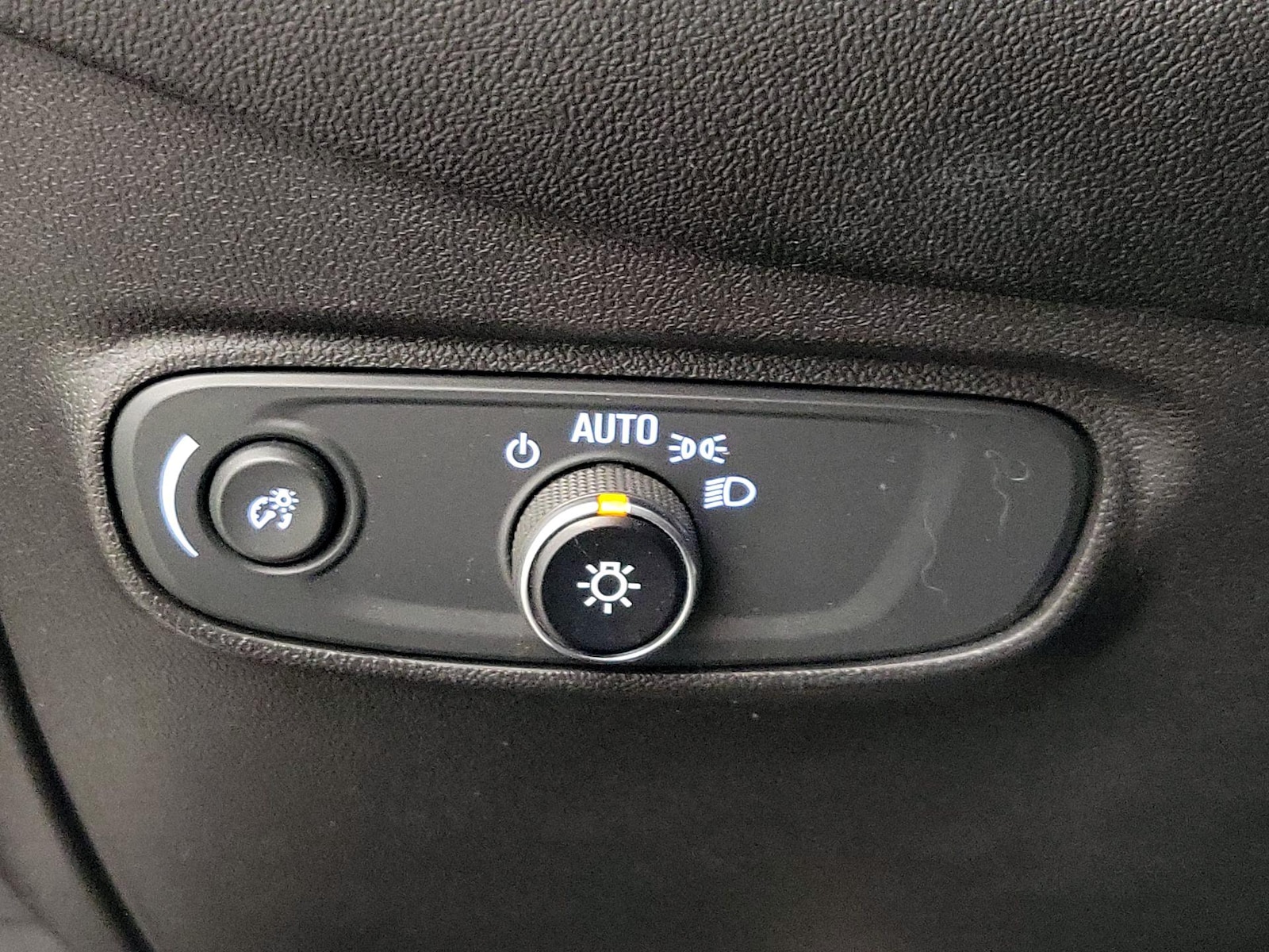 2022 Chevrolet Equinox LT - Photo 14