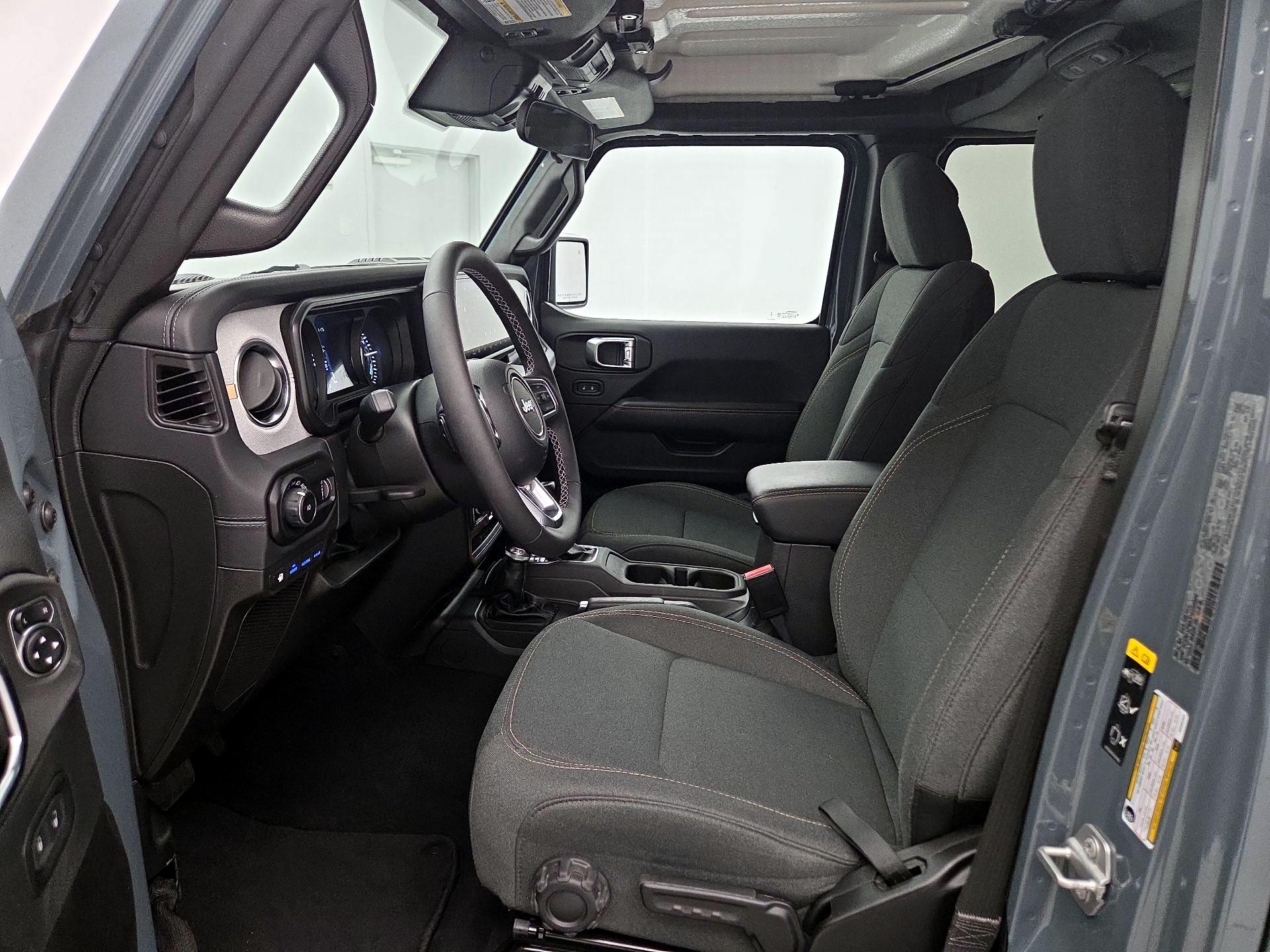 Thumbnail: 2025 Jeep Wrangler - 11