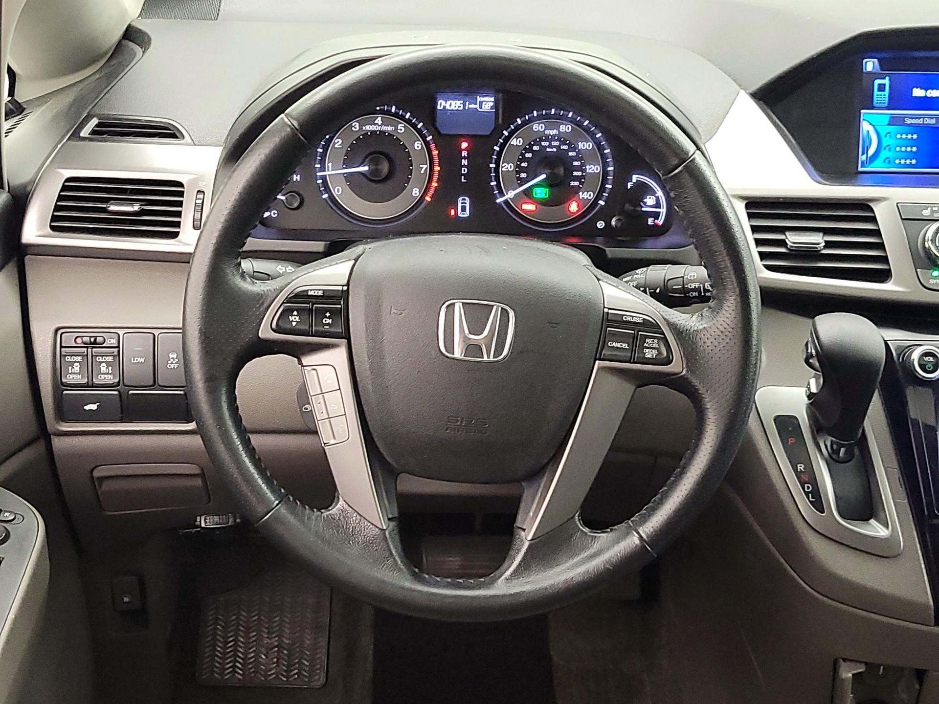 Thumbnail: 2015 Honda Odyssey - 10