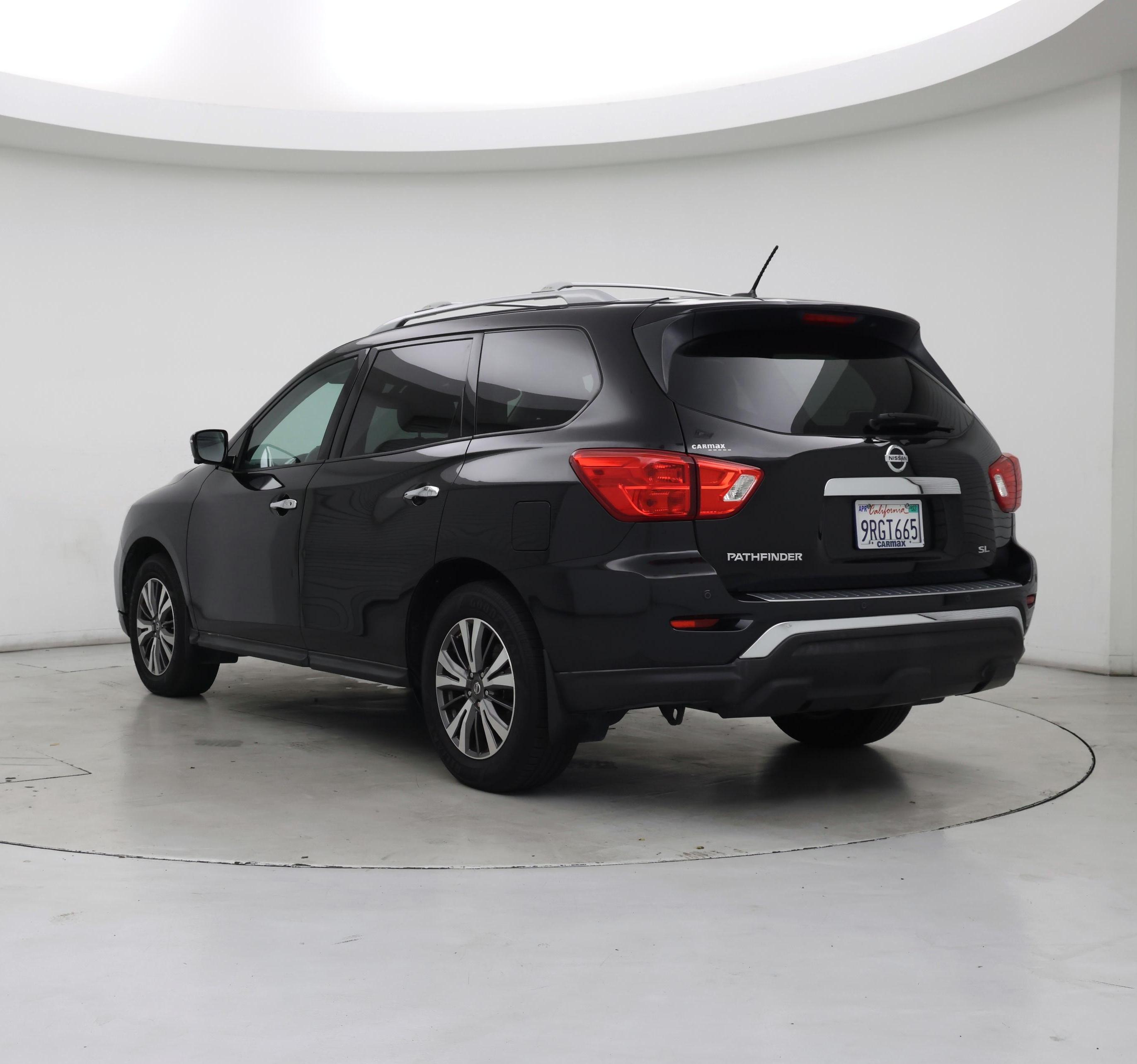 Thumbnail: 2017 Nissan Pathfinder - 2