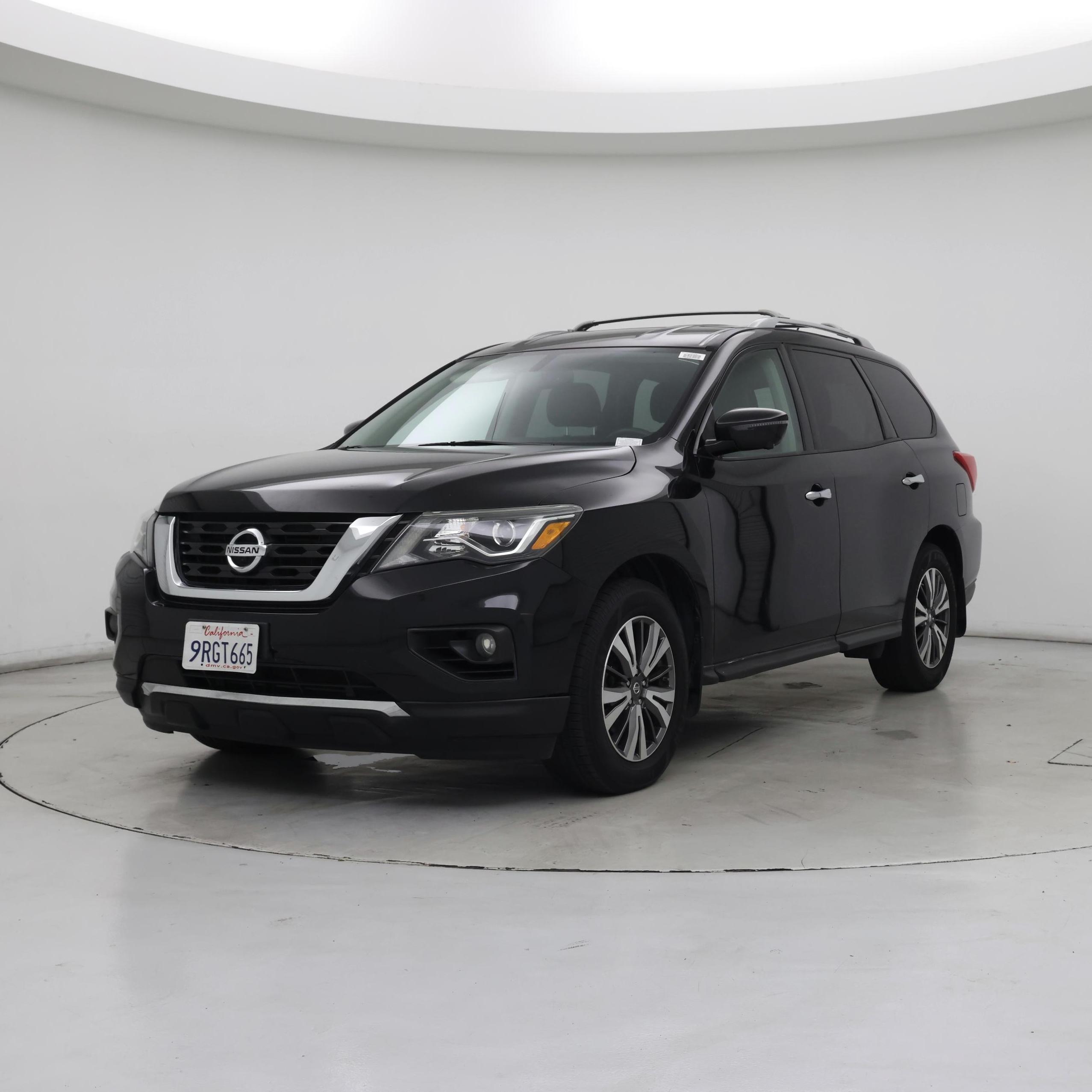 Thumbnail: 2017 Nissan Pathfinder - 4