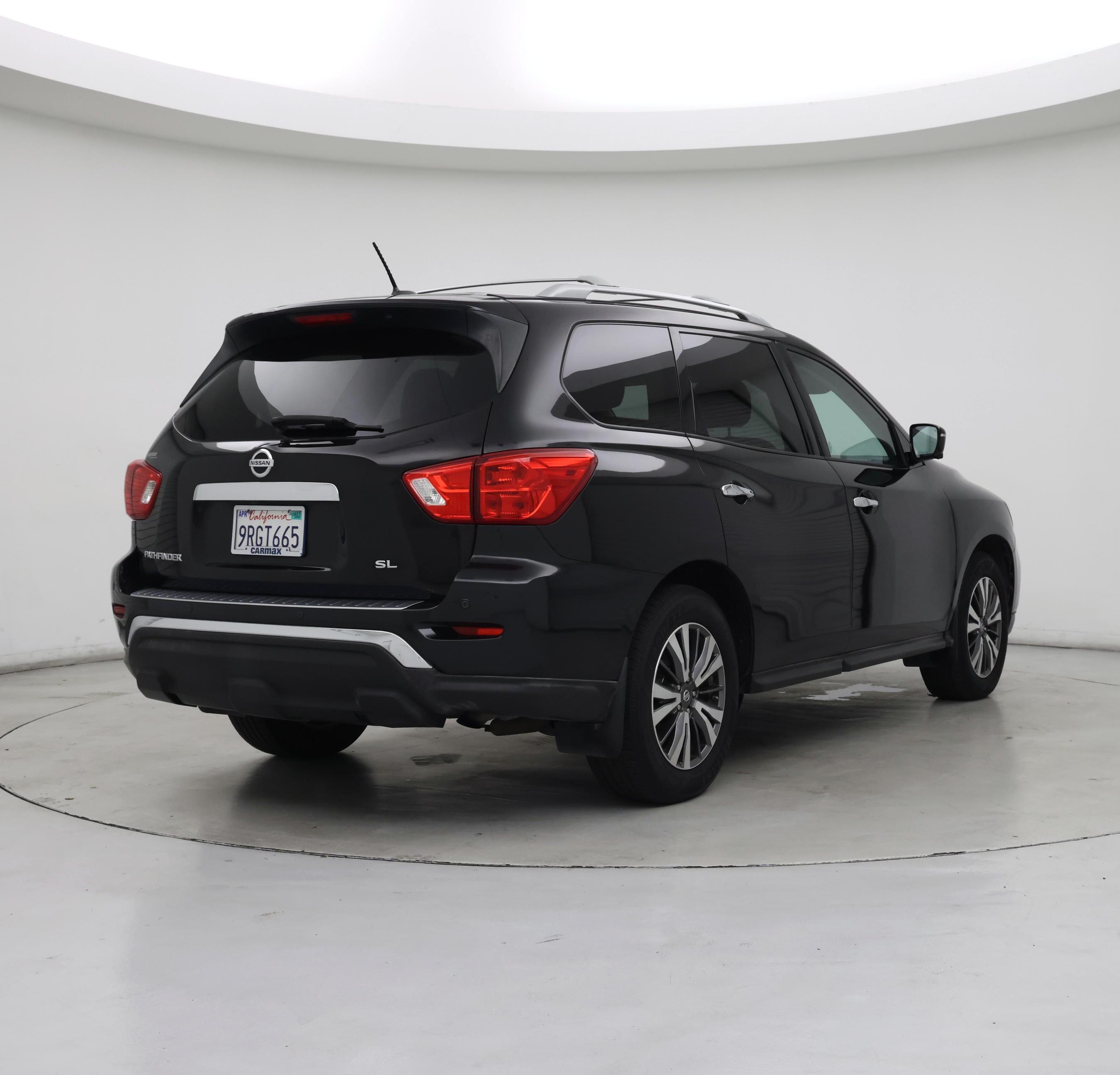 Thumbnail: 2017 Nissan Pathfinder - 8