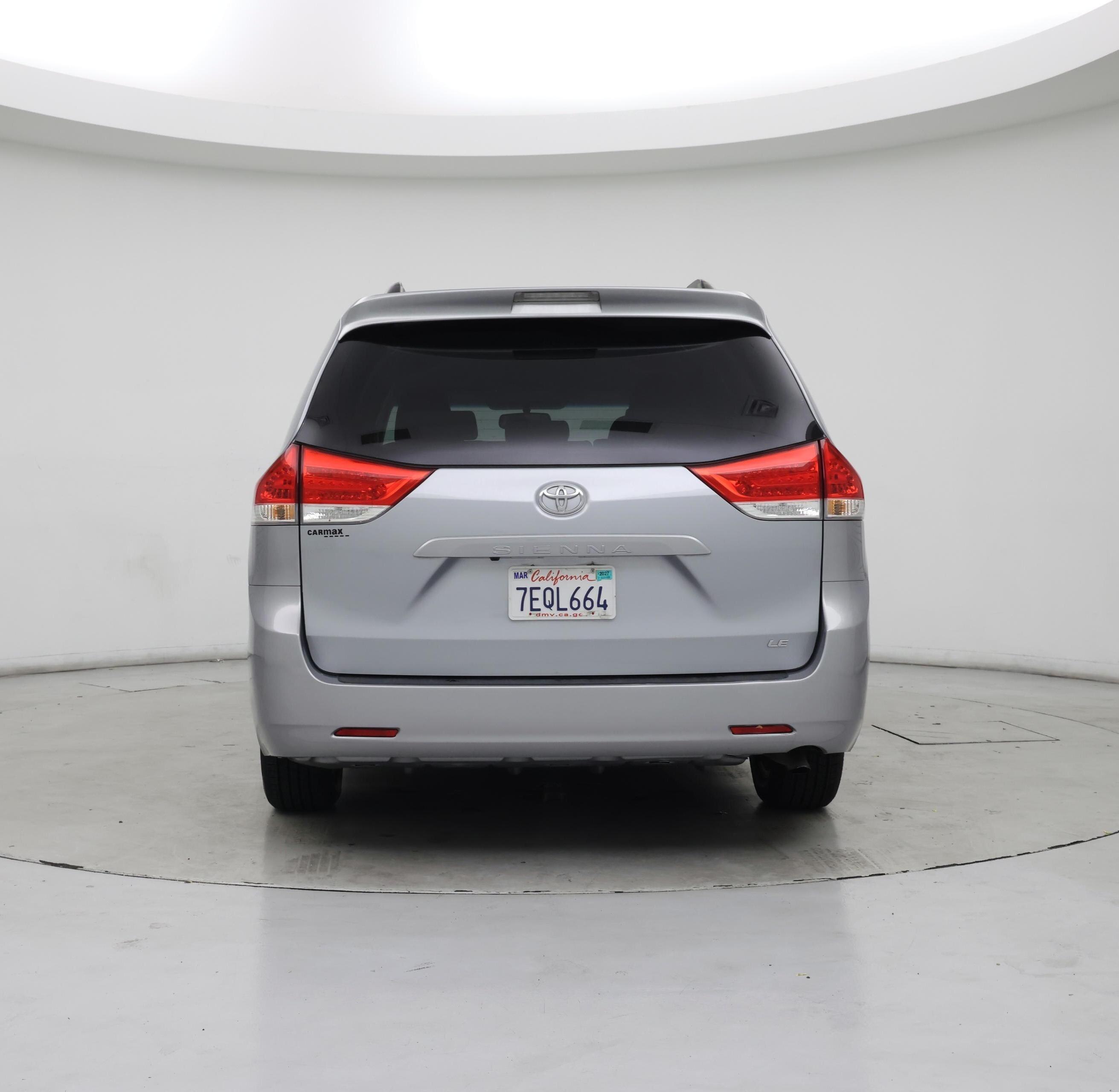Thumbnail: 2014 Toyota Sienna - 6