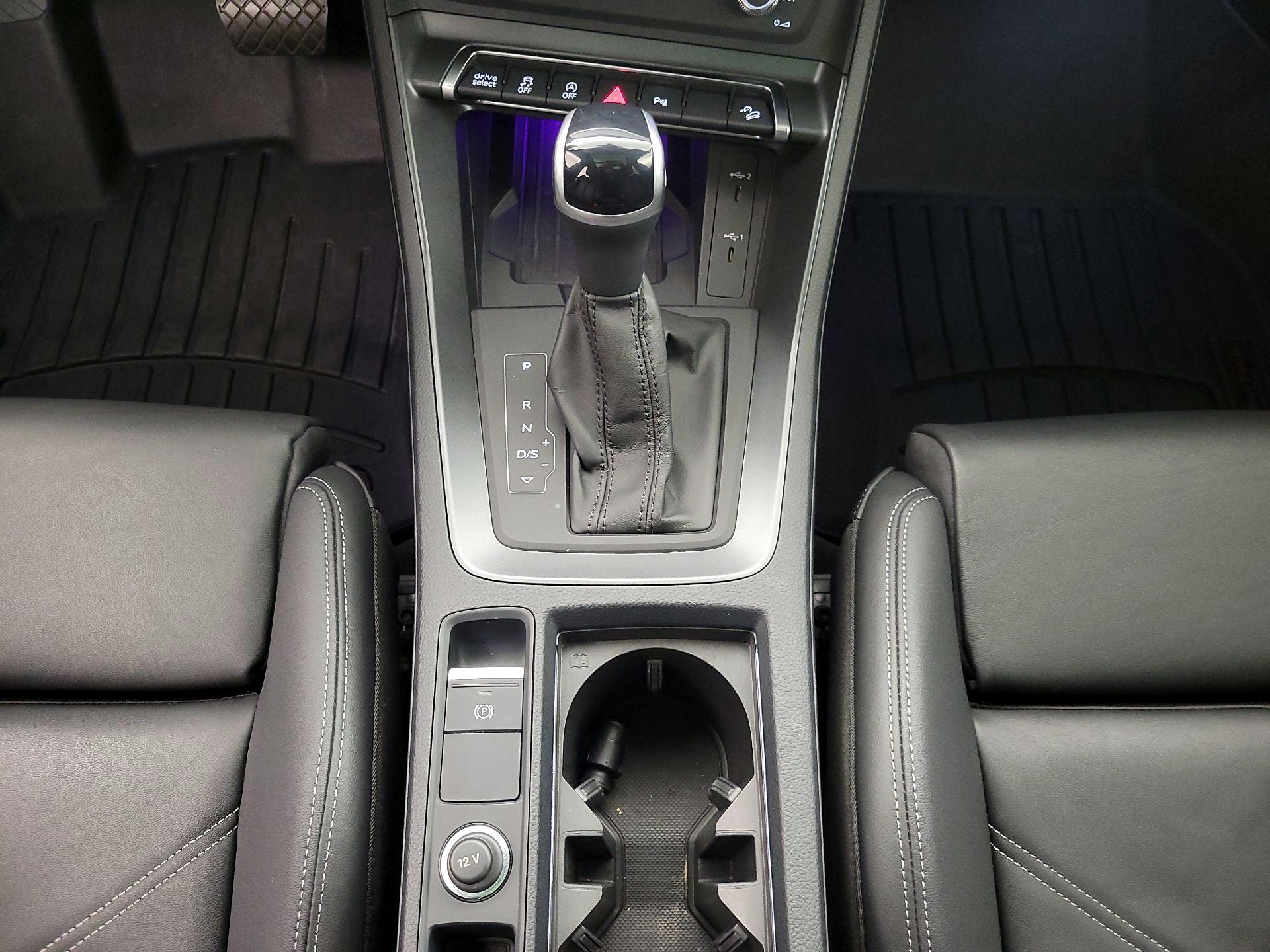 Thumbnail: 2024 Audi Q3 - 17