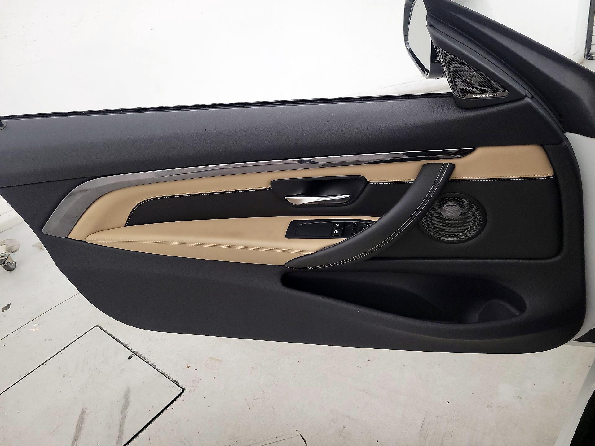 Thumbnail: 2016 BMW M4 - 12