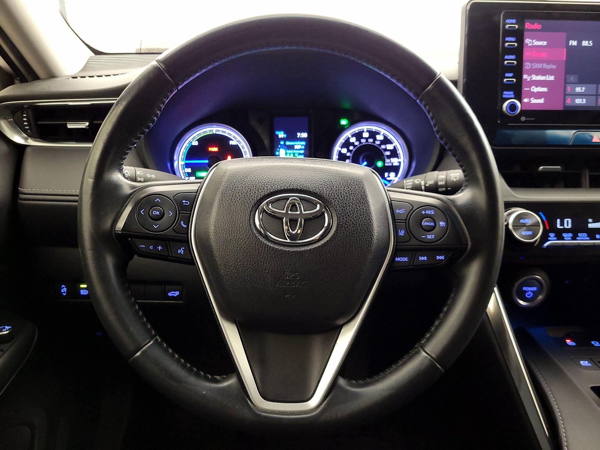 Thumbnail: 2021 Toyota Venza - 10