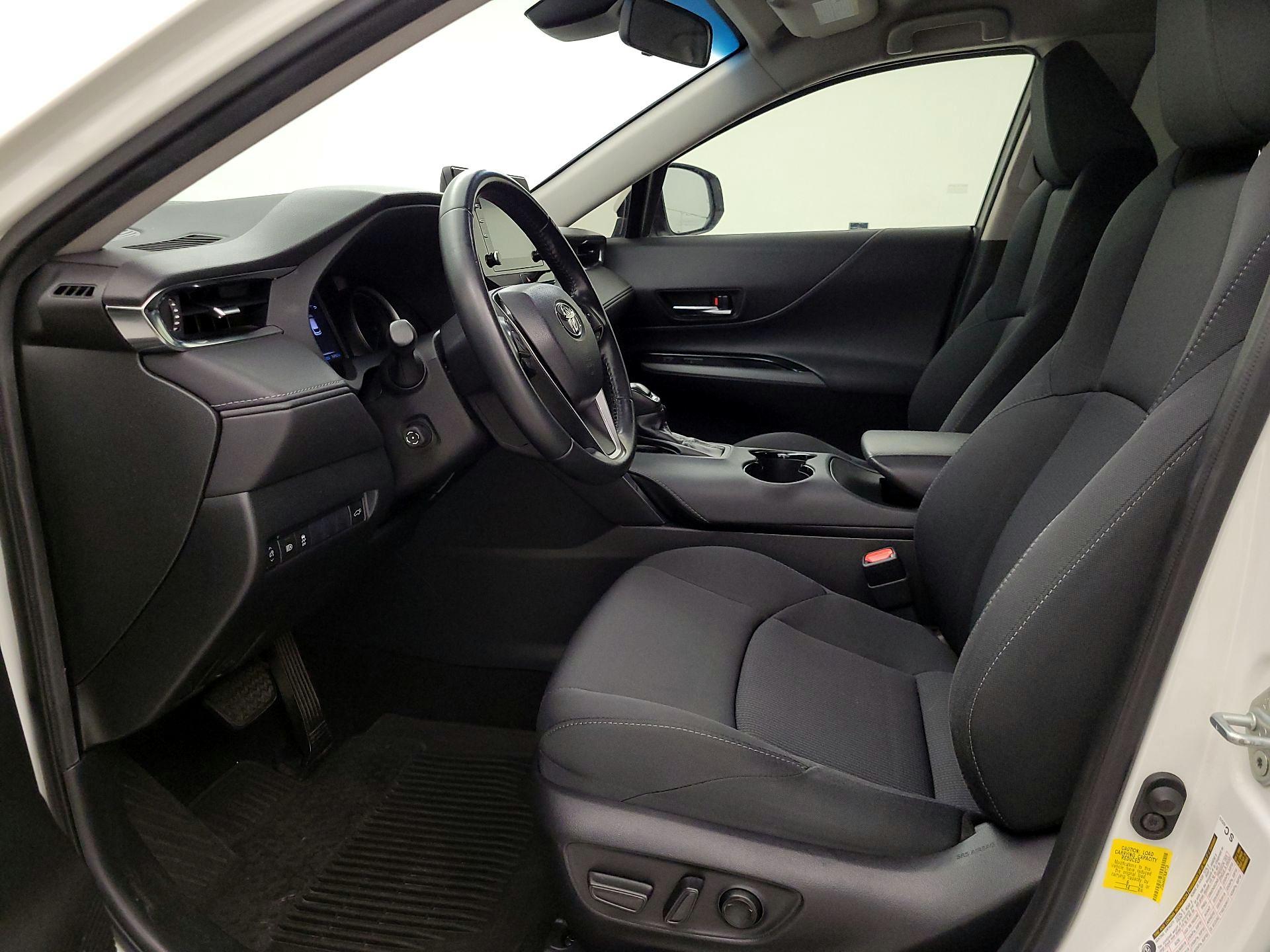 Thumbnail: 2021 Toyota Venza - 11