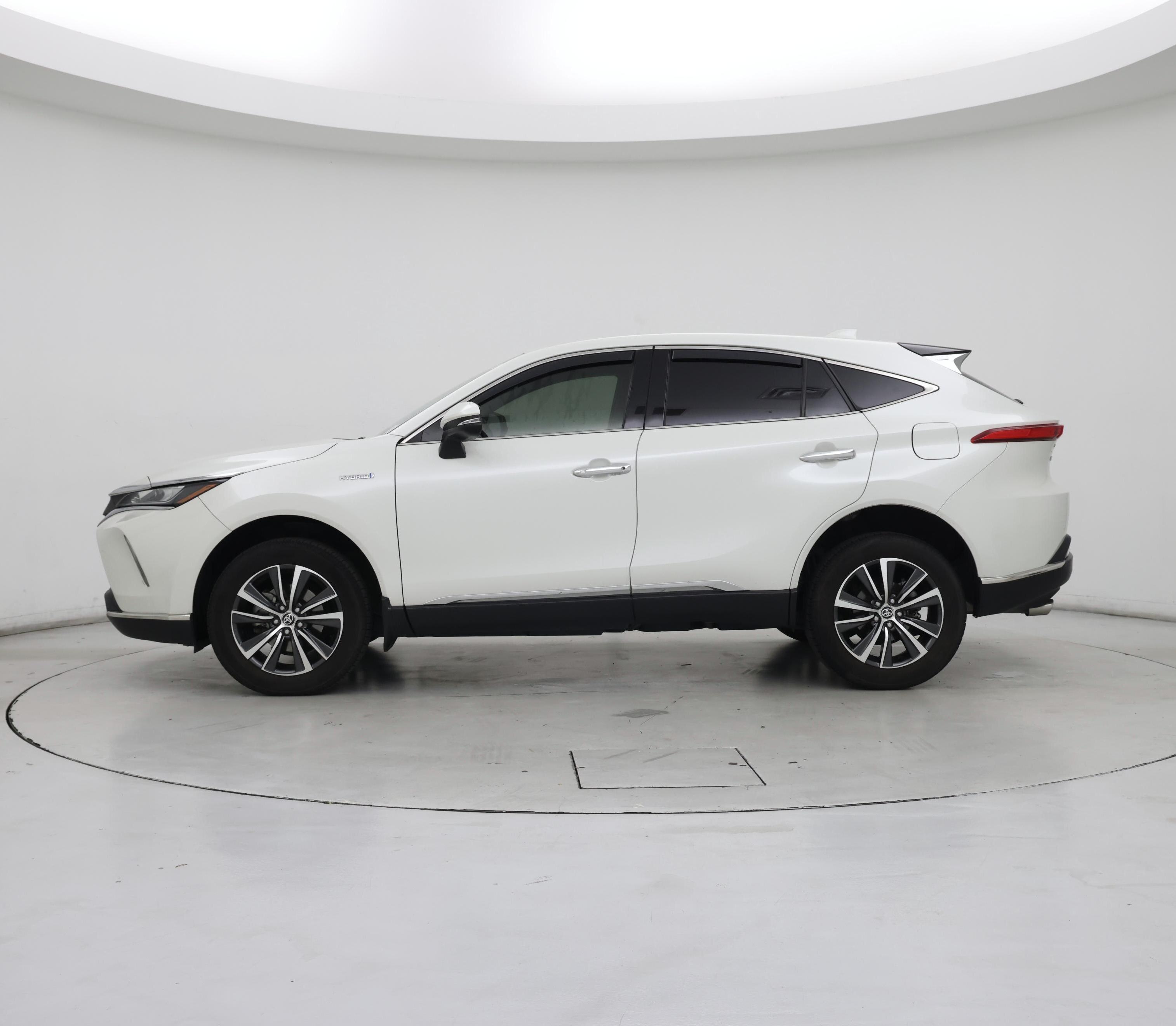 Thumbnail: 2021 Toyota Venza - 3
