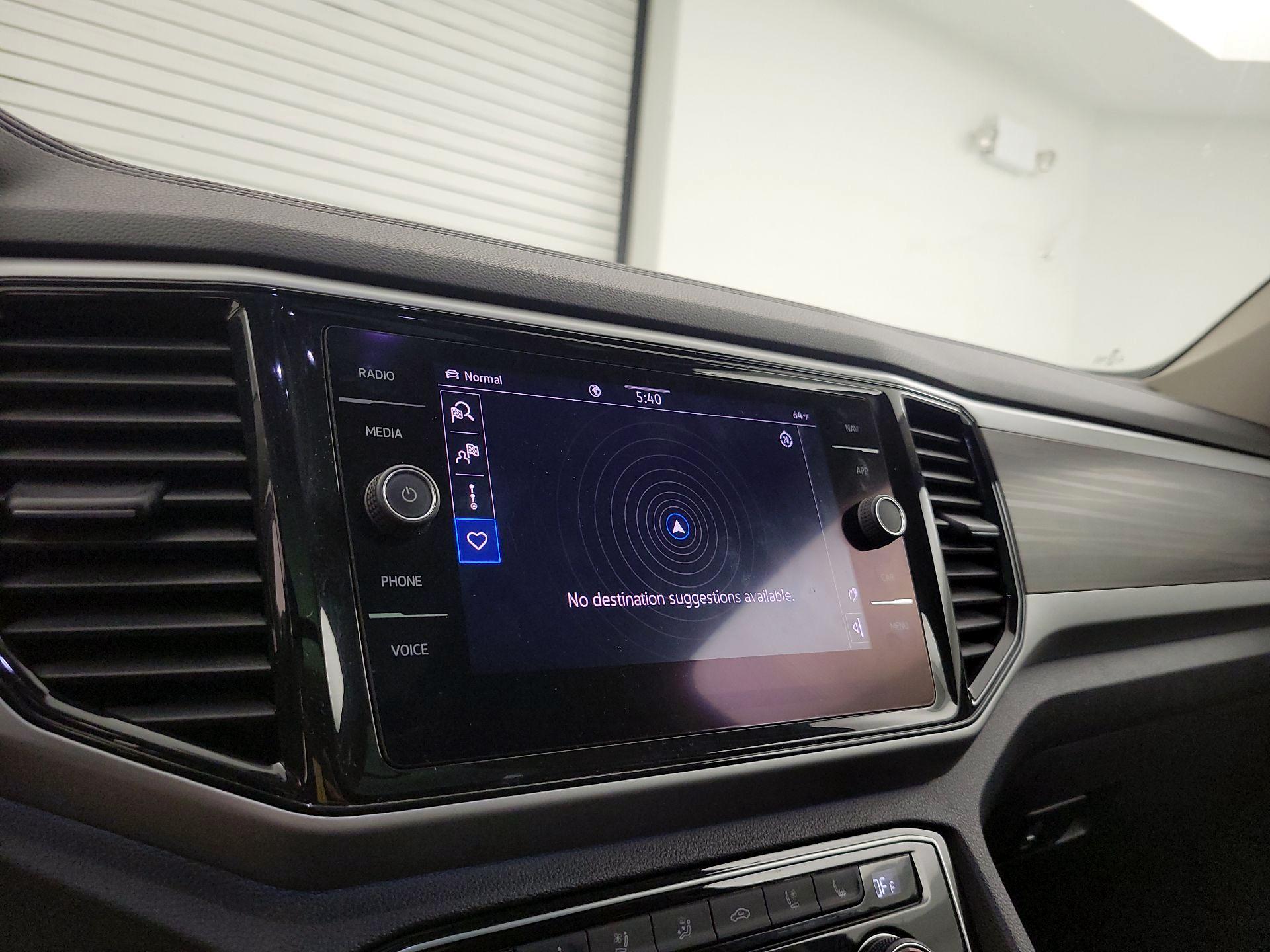 Thumbnail: 2021 Volkswagen Atlas - 14
