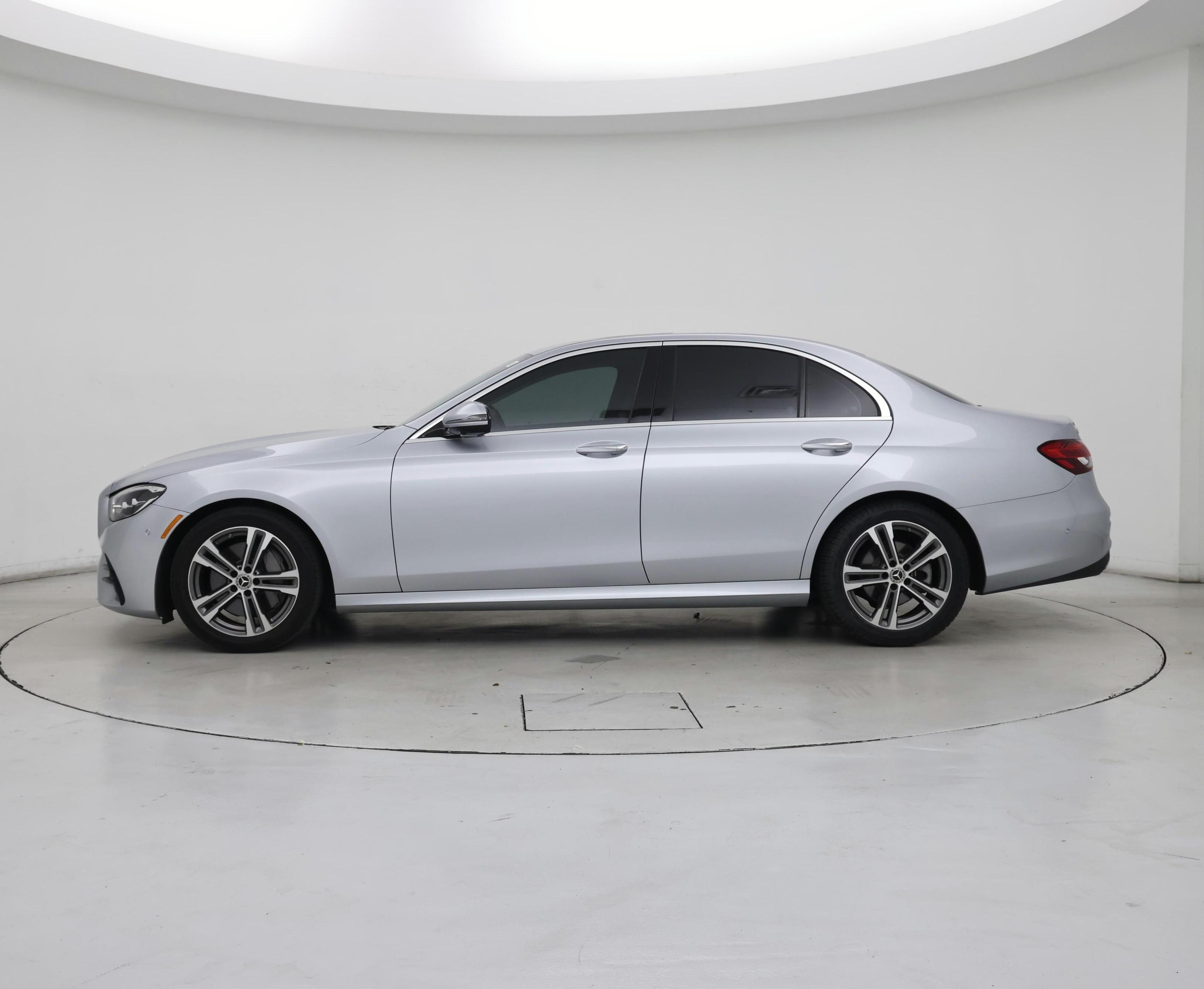 Thumbnail: 2021 Mercedes-Benz E-Class - 3