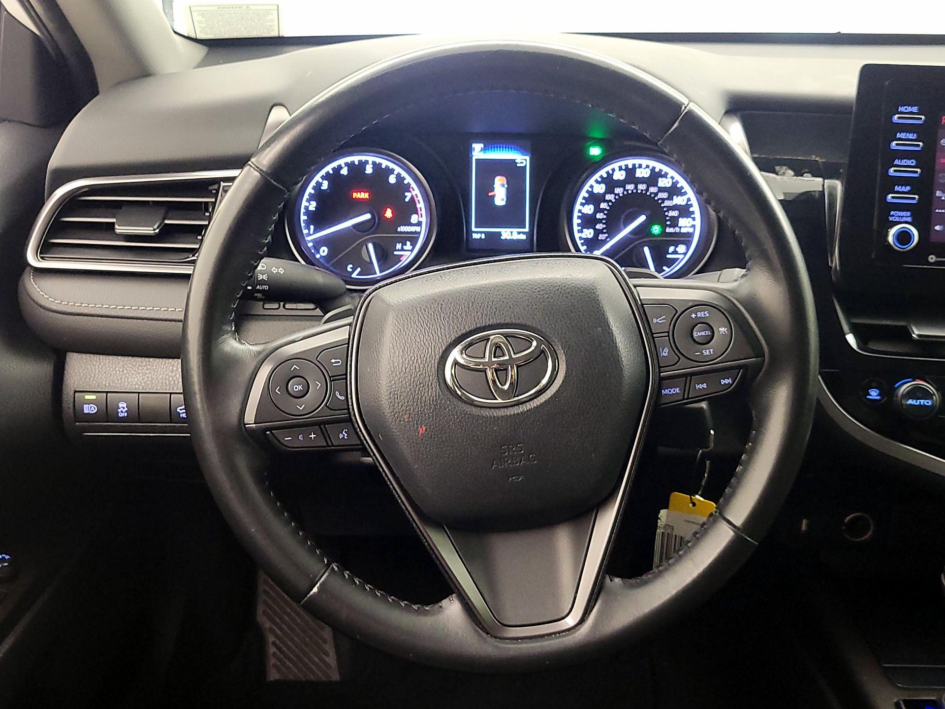 Thumbnail: 2023 Toyota Camry - 10
