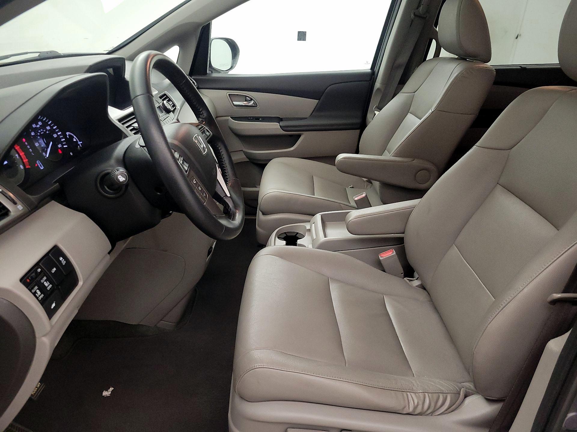 Thumbnail: 2016 Honda Odyssey - 11