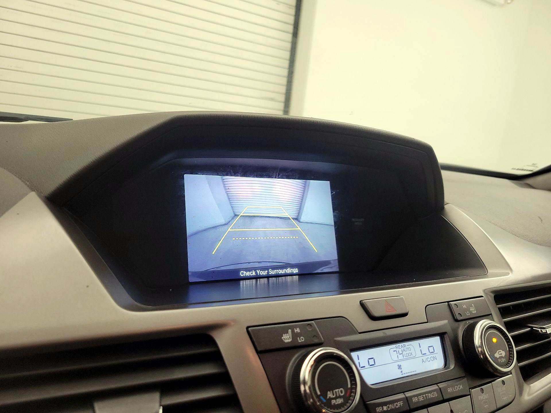 Thumbnail: 2016 Honda Odyssey - 14
