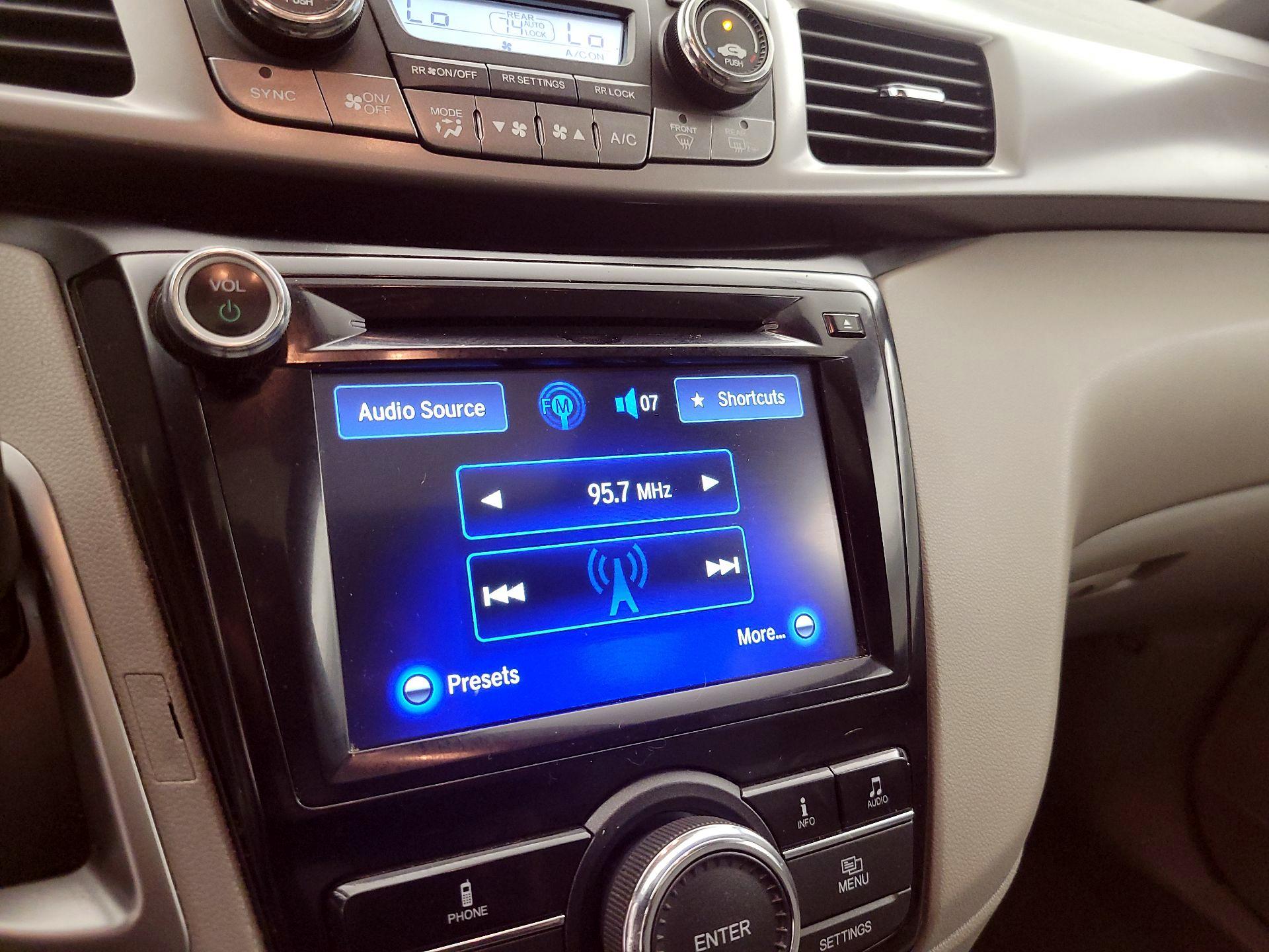 Thumbnail: 2016 Honda Odyssey - 15