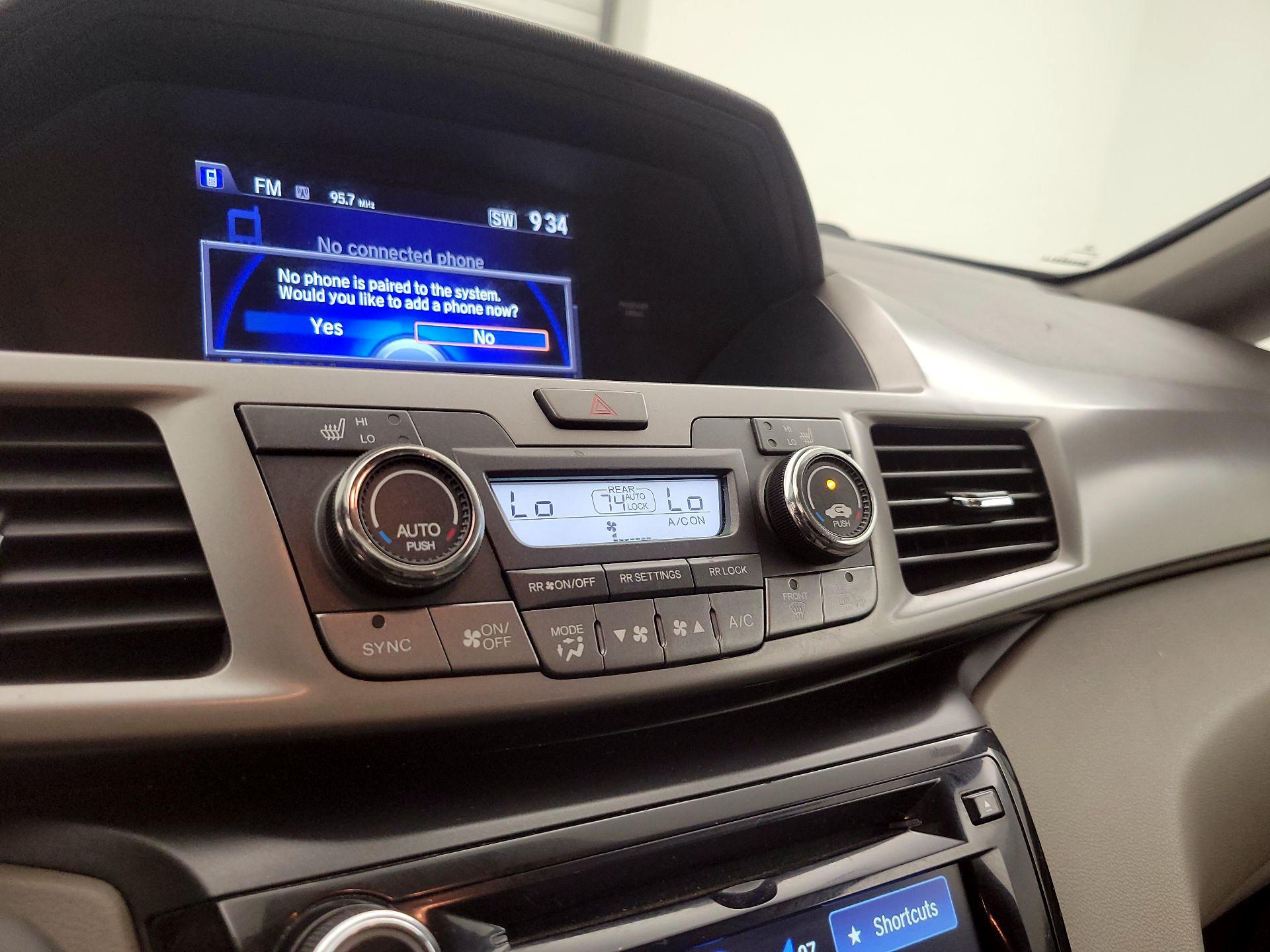 Thumbnail: 2016 Honda Odyssey - 16