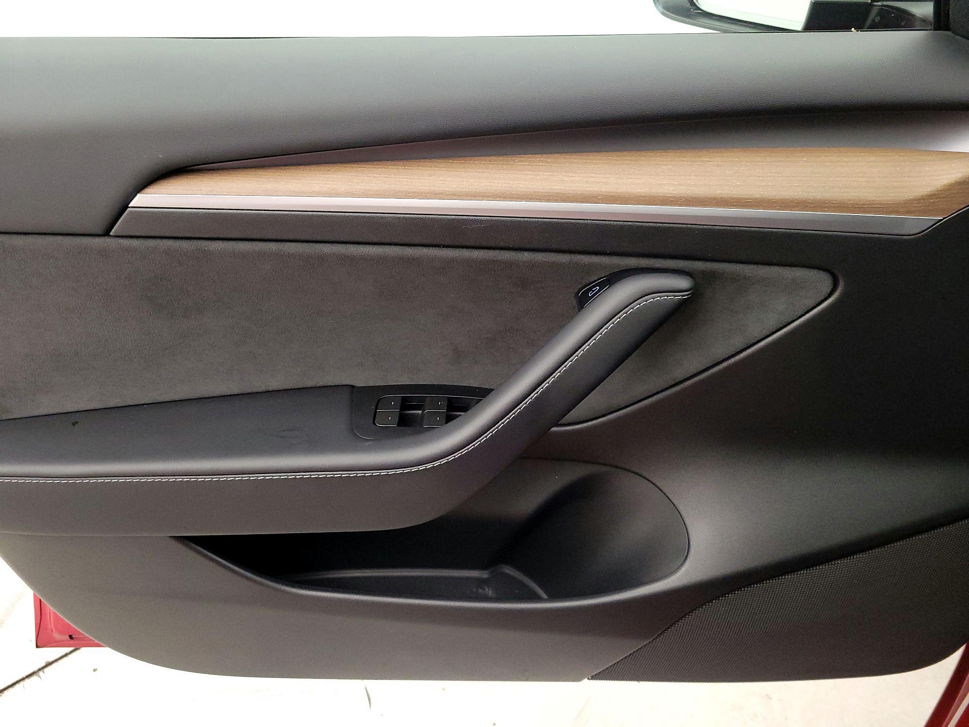 Thumbnail: 2023 Tesla Model 3 - 12